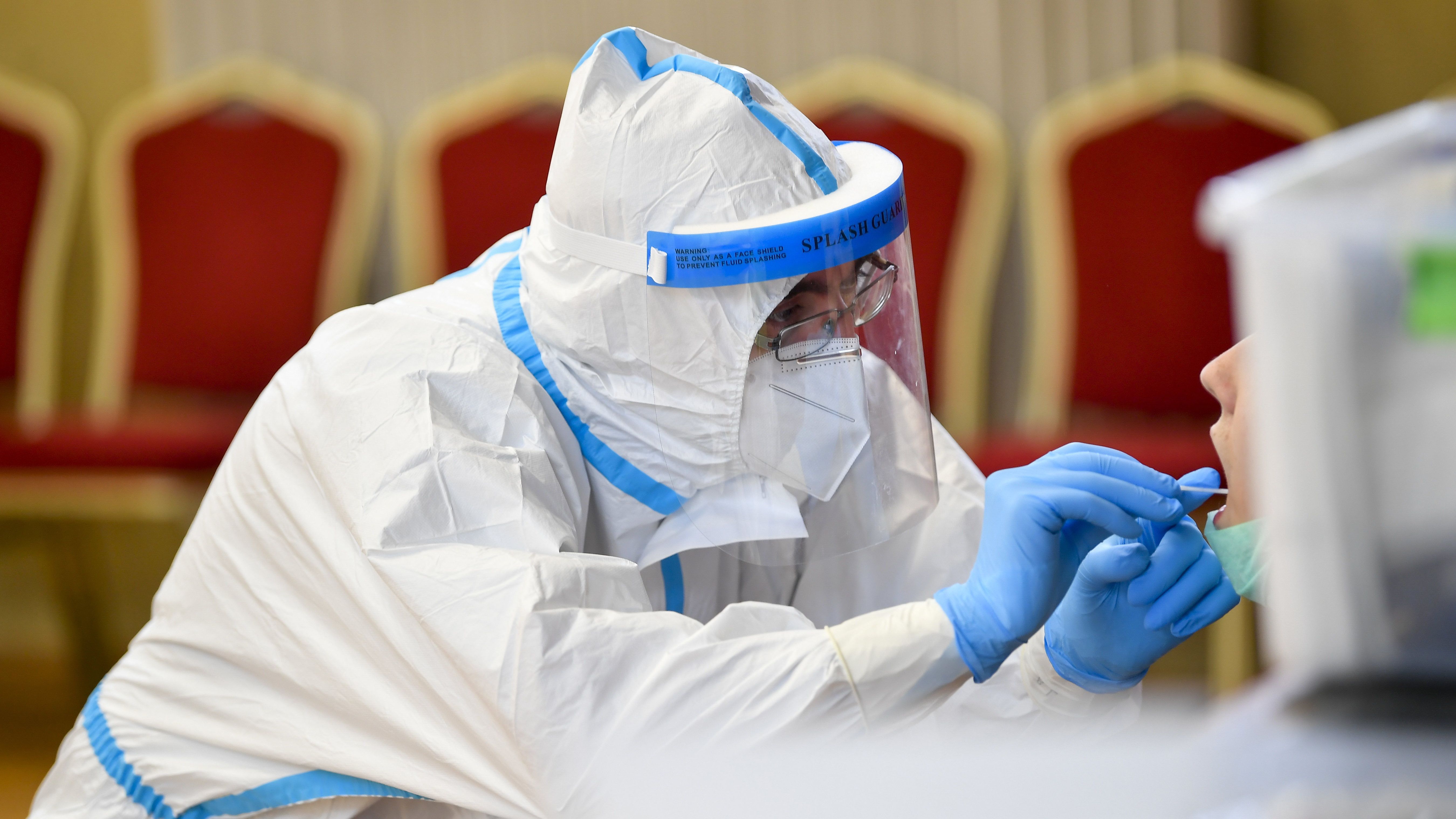 1 milliárd eurót ad az Európai Bizottság a járvány elleni küzdelemre
