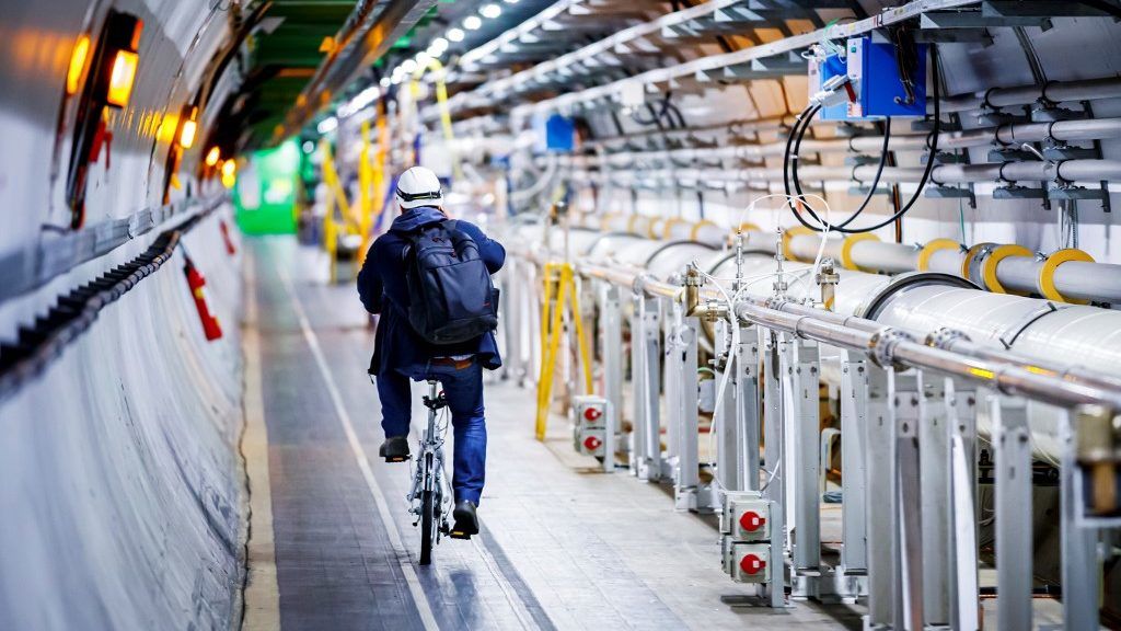 Magyar kutató kapott nemzetközi elismerést a CERN-ben