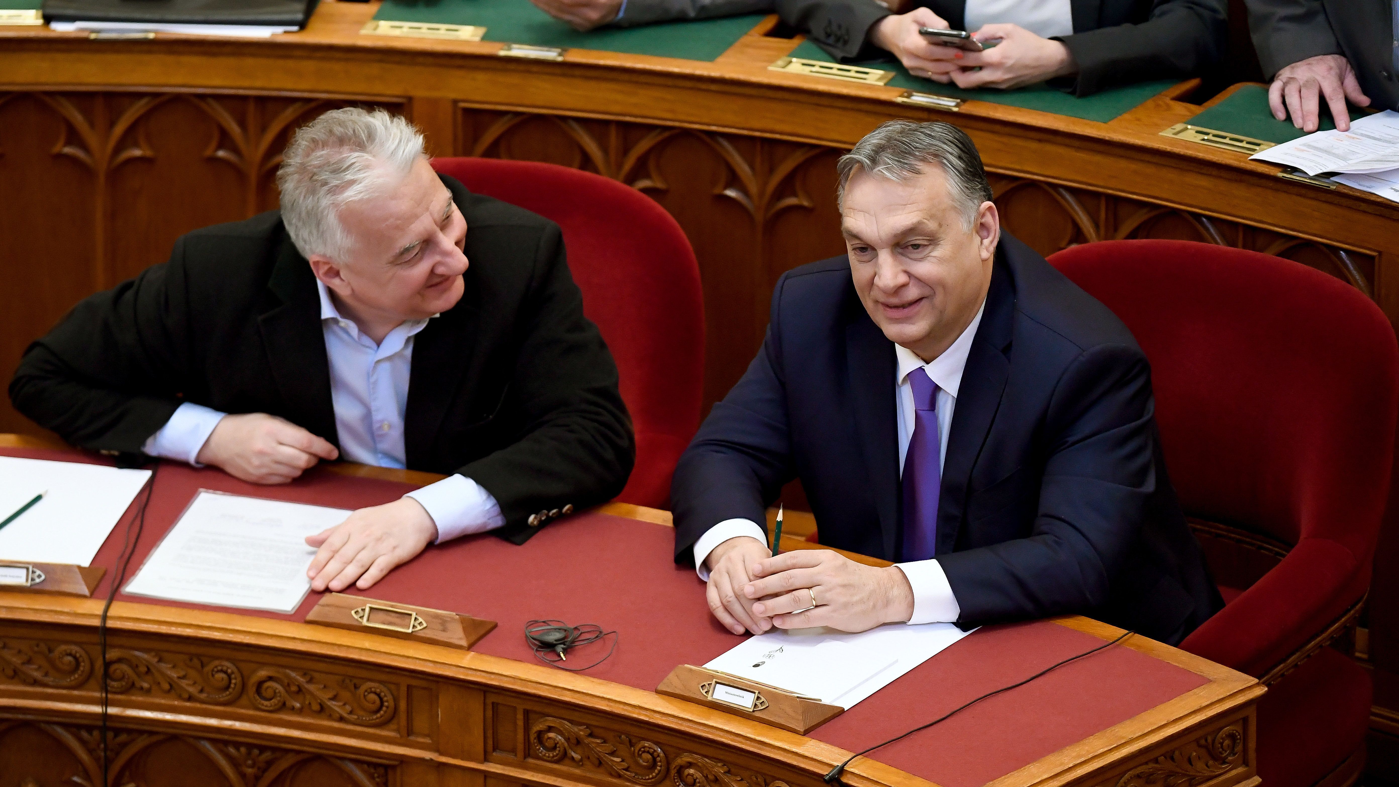 Orbán Viktor fotóval üzent az érettségizőknek, hasonló posztjából már volt diplomáciai feszültség