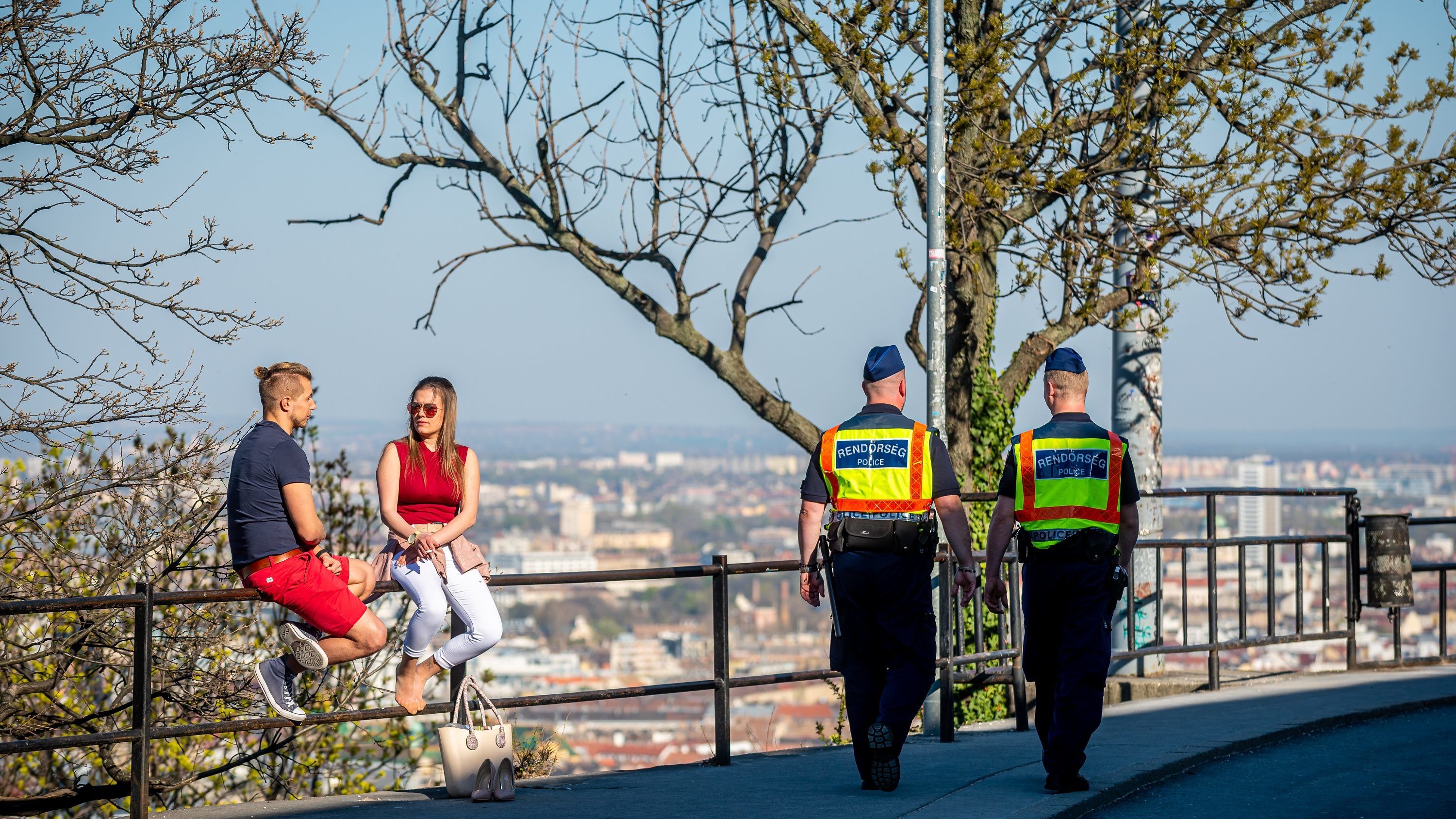 800-900 milliárd forintos veszteséget okozhat a gazdaságban, hogy a turizmus padlóra került