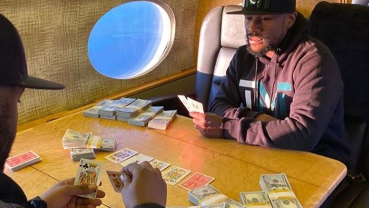 Van az a pénz, amiért Mayweather visszatérne a ringbe