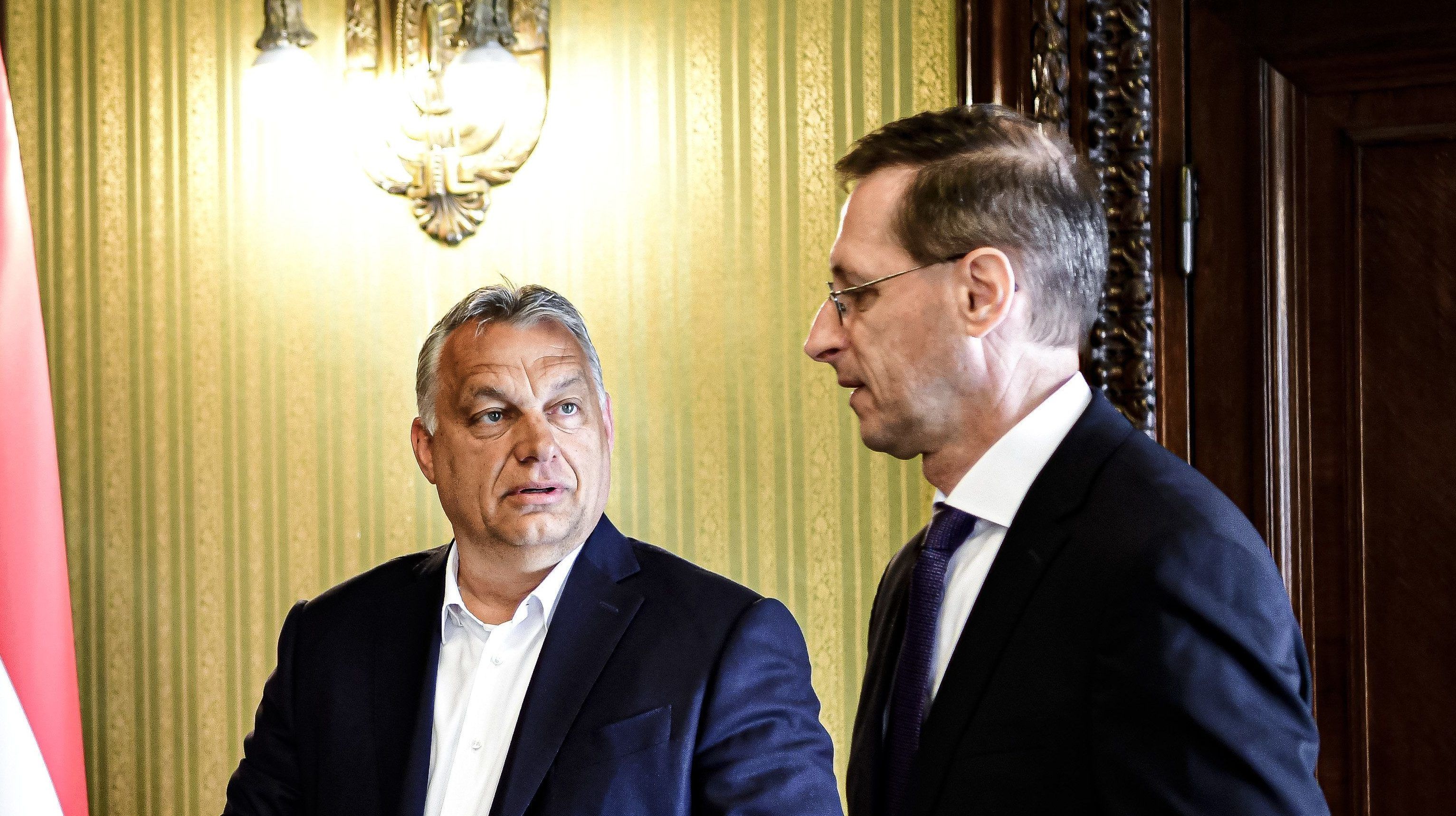 Ian Bremmer: Orbán nem hagy veszni egy válságot