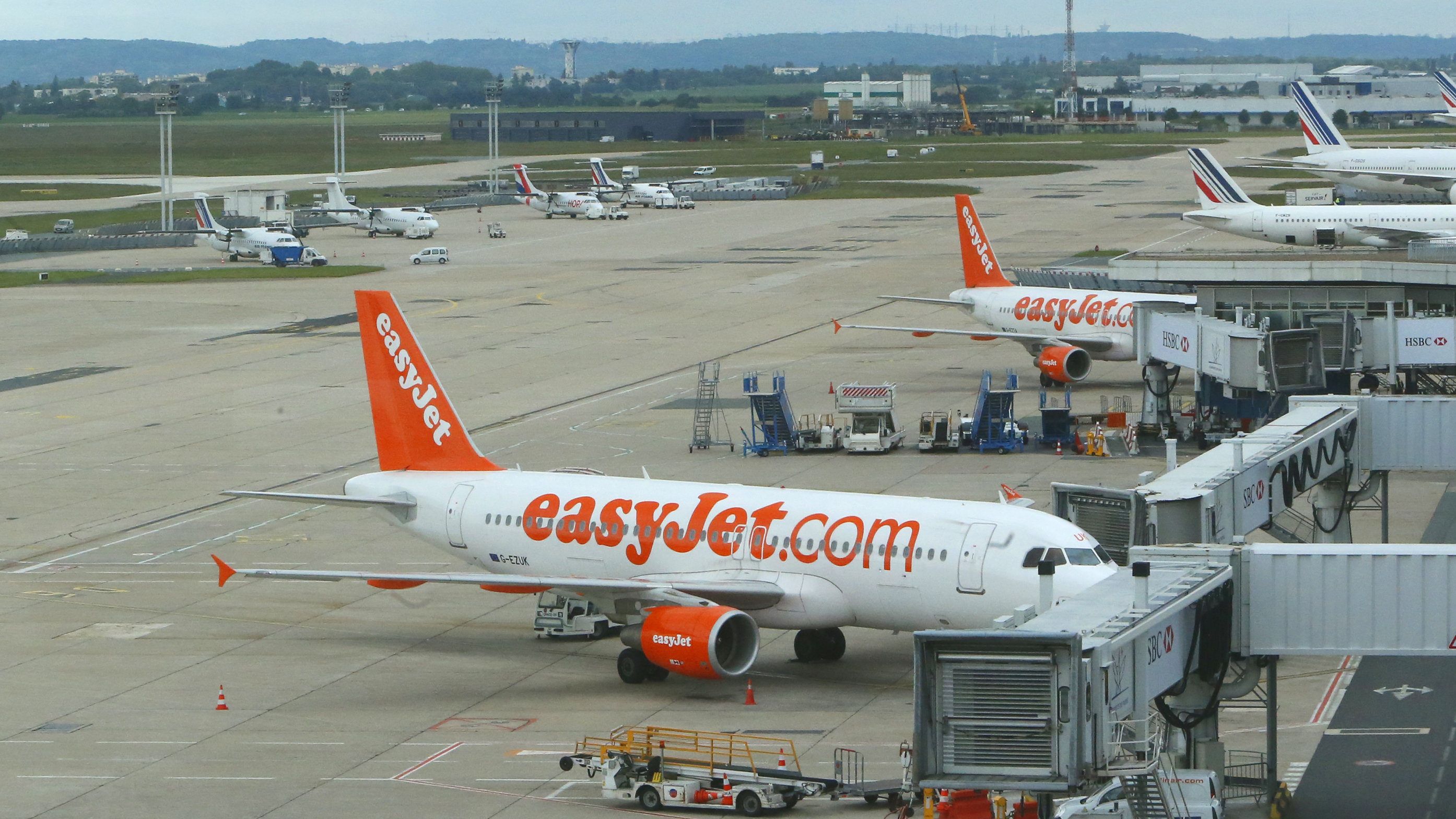 Hackerek ellopták az EasyJet kilencmillió ügyfelének adatait, hitelkártya-információkat is megszereztek