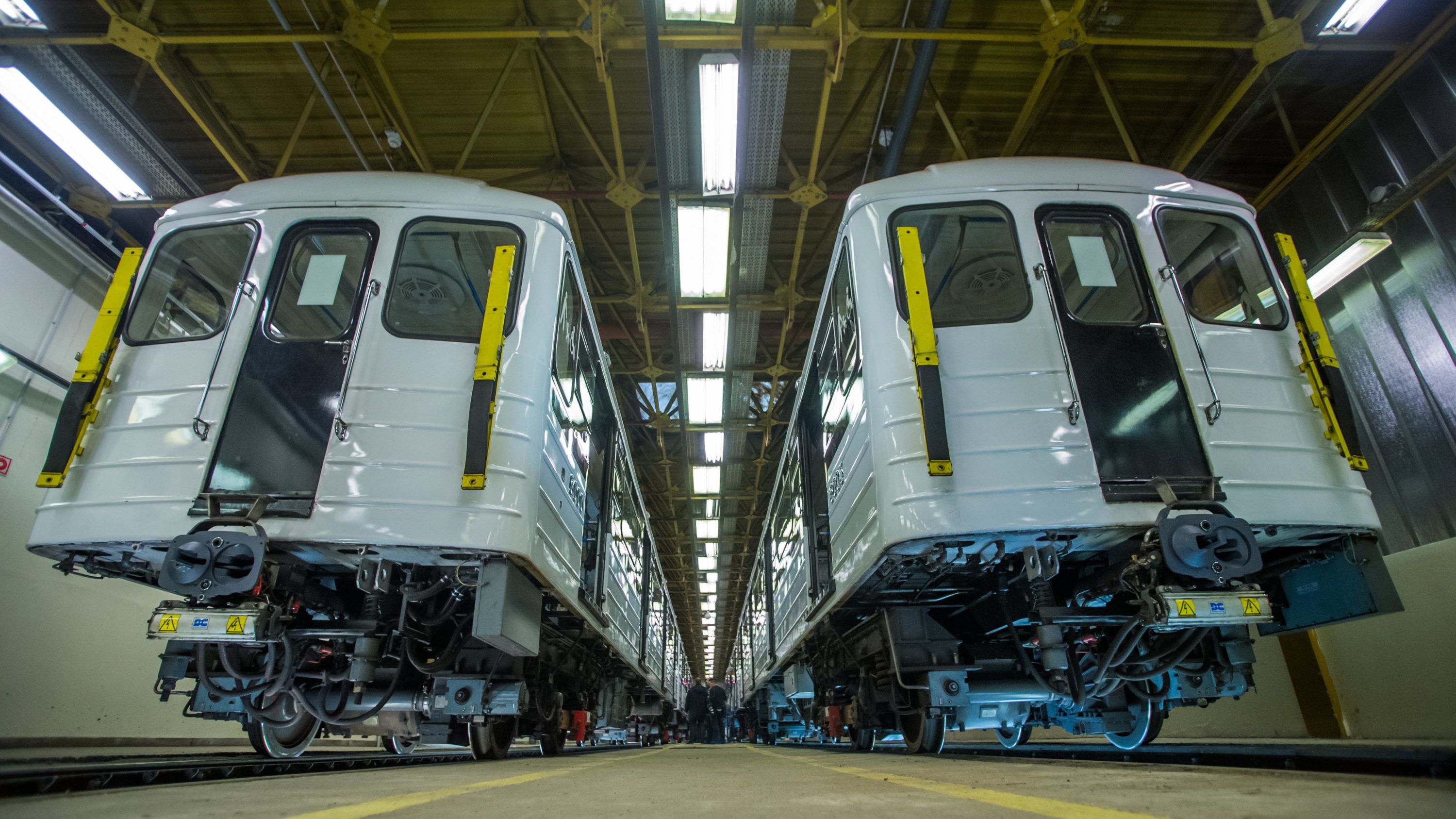 Repedéseket találtak a hármas metró felújított szerelvényein