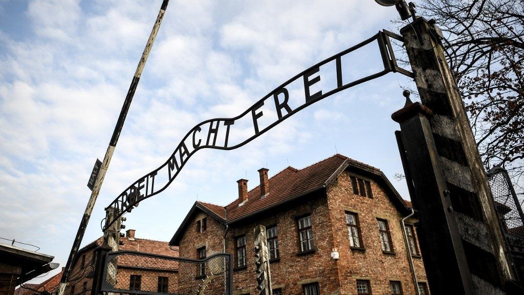 Elrejtett tárgyakat találtak Auschwitz egyik blokkjában