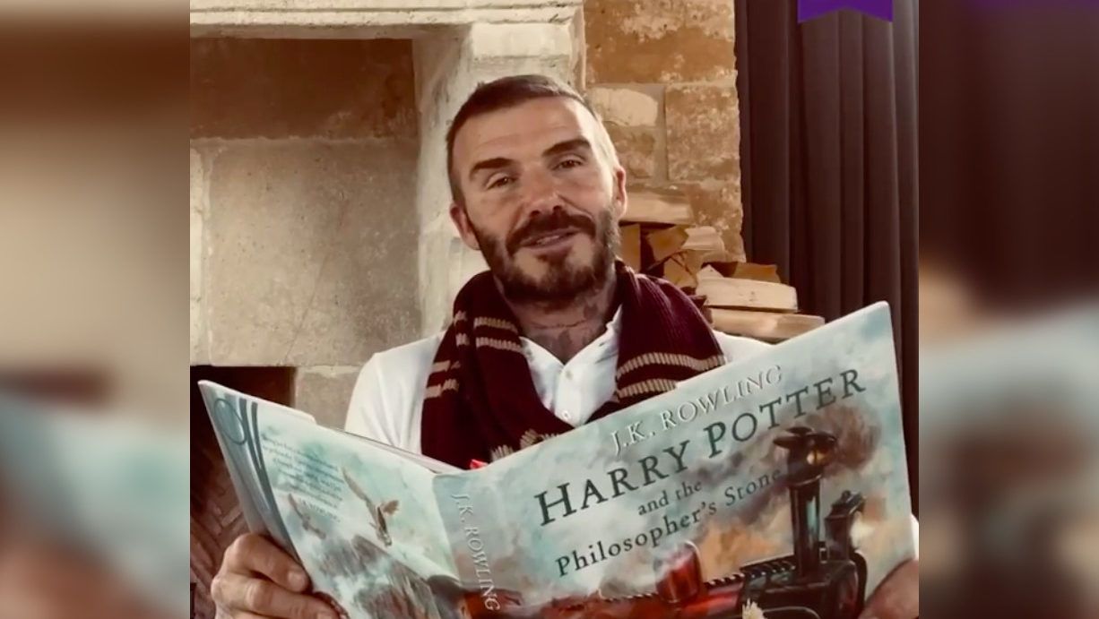 David Beckham olyan átéléssel olvas fel egy fejezetet a Harry Potterből, mintha egész életében erre várt volna
