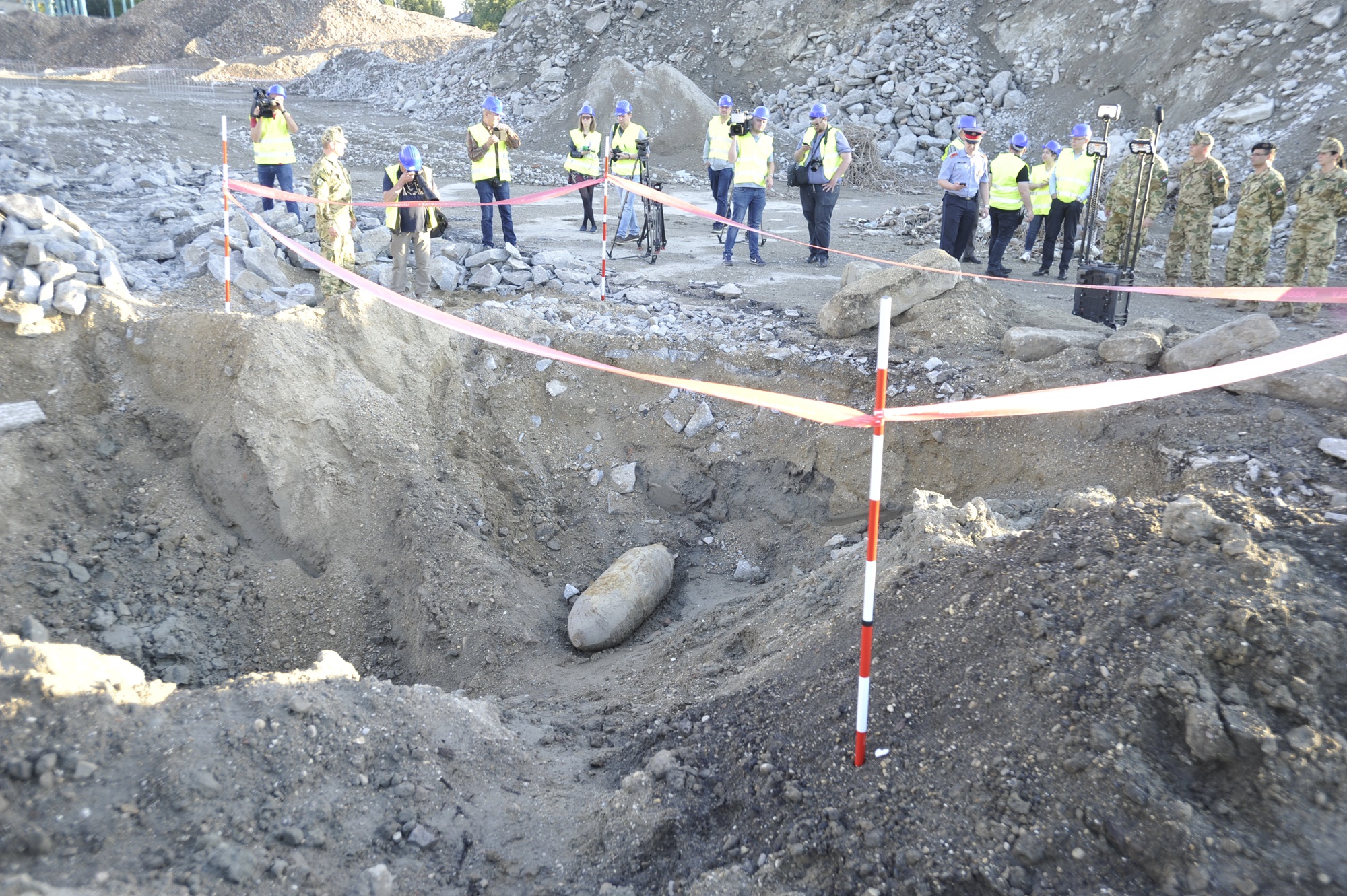 500 kilós világháborús bombát hatástalanítottak Ferencvárosban a tűzszerészek