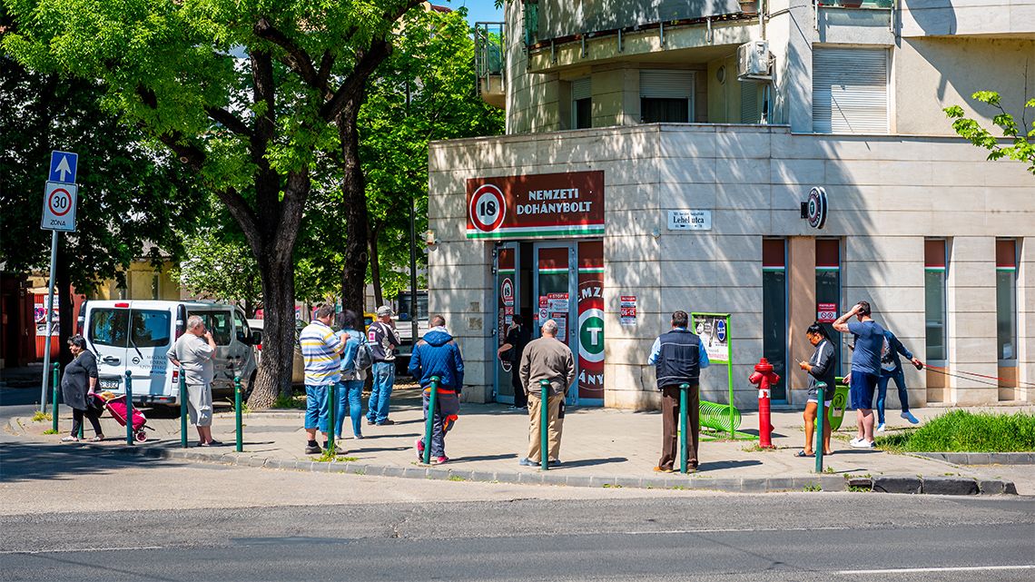 Új szelek fújnak a dohányosoknál, amire a gyártóknak is reagálniuk kell