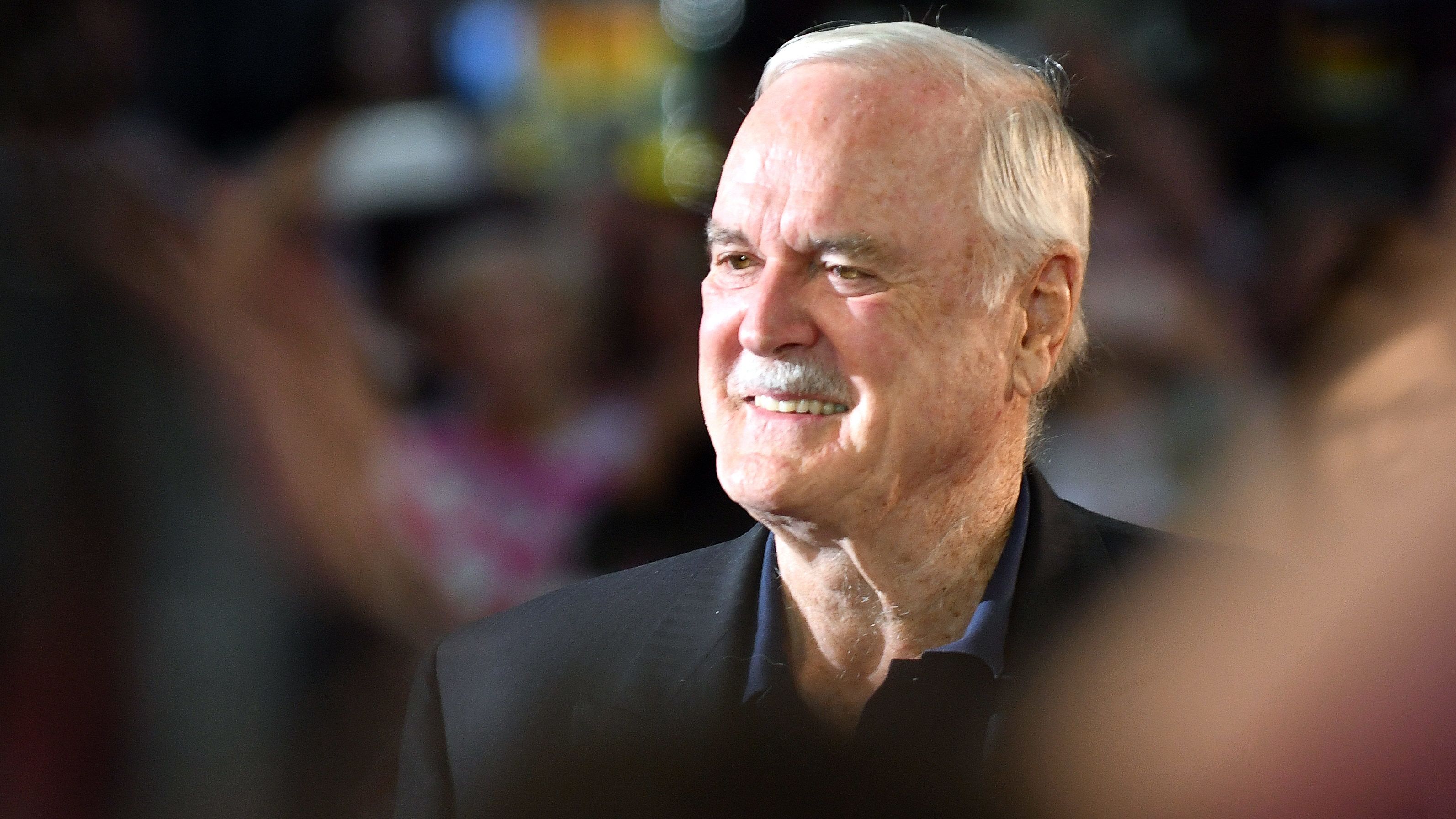 John Cleese: Hülyeség volt levenni a Waczak szállót a műsorról