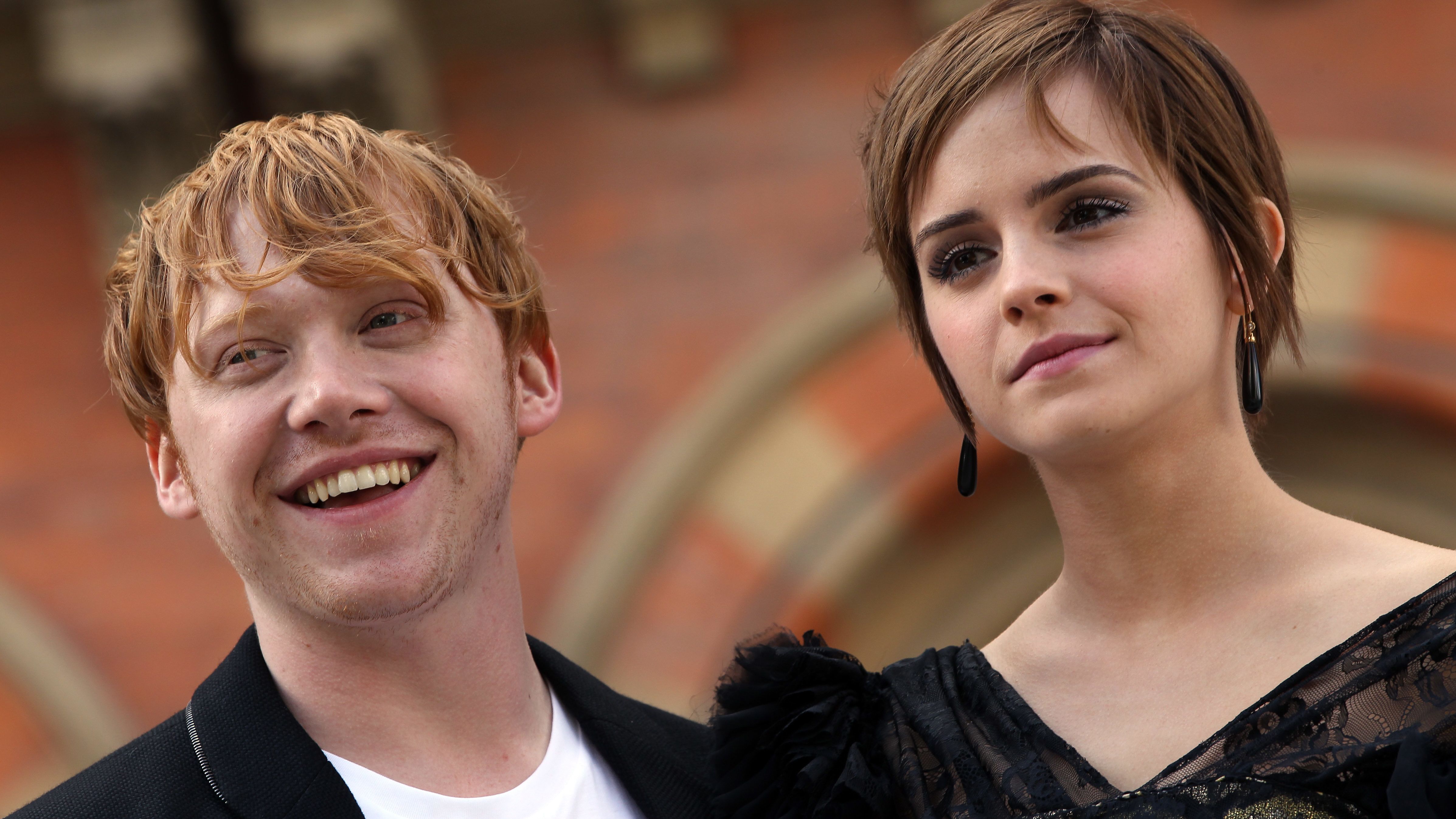 Emma Watson és Rupert Grint is megszólaltak a J. K. Rowling-ügyben