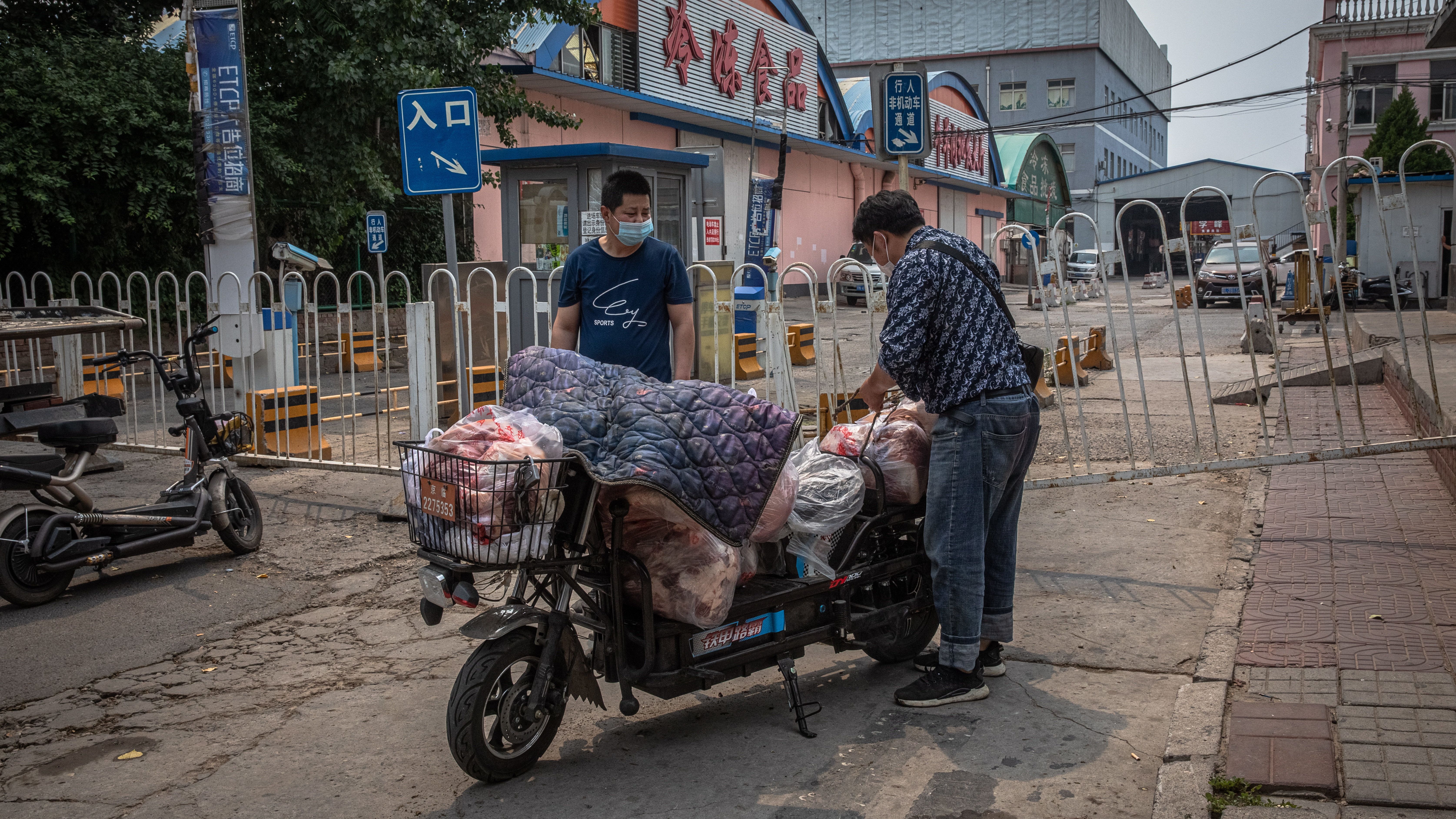 Ismét egy kínai piacon alakult ki fertőzési góc