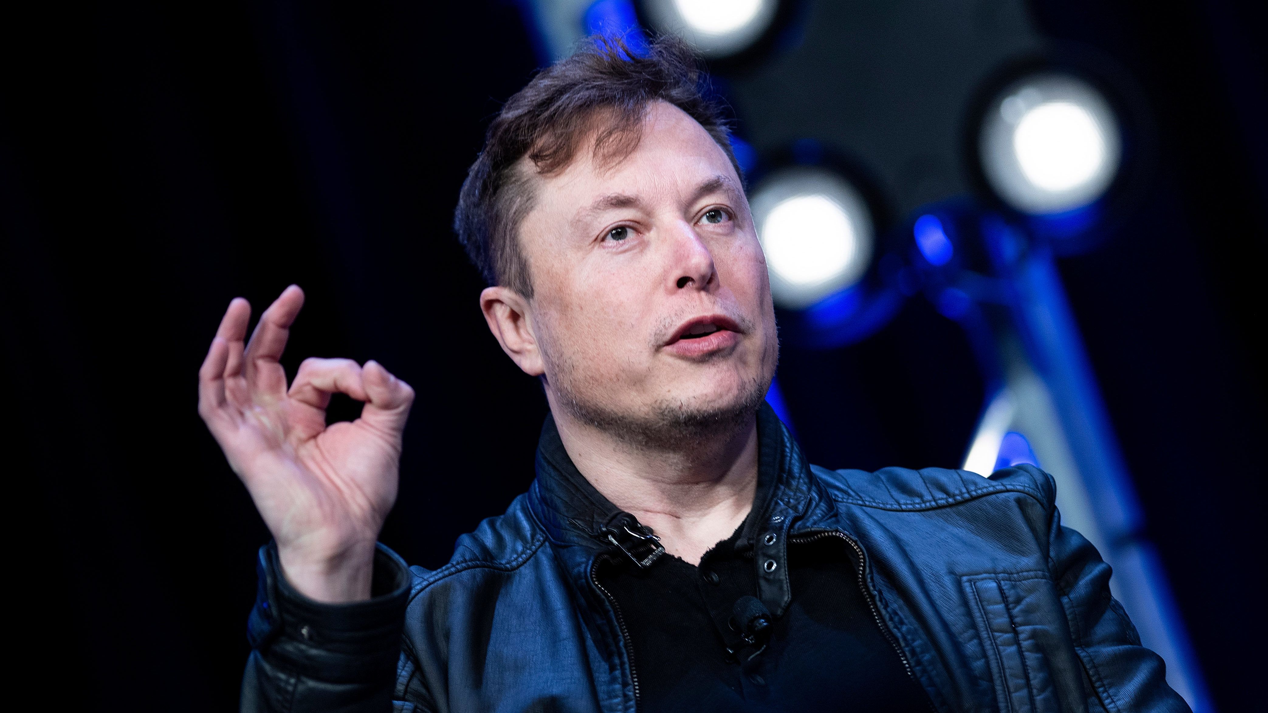 Elon Musk: Nem feküdtem le Cara Delevingne-nal