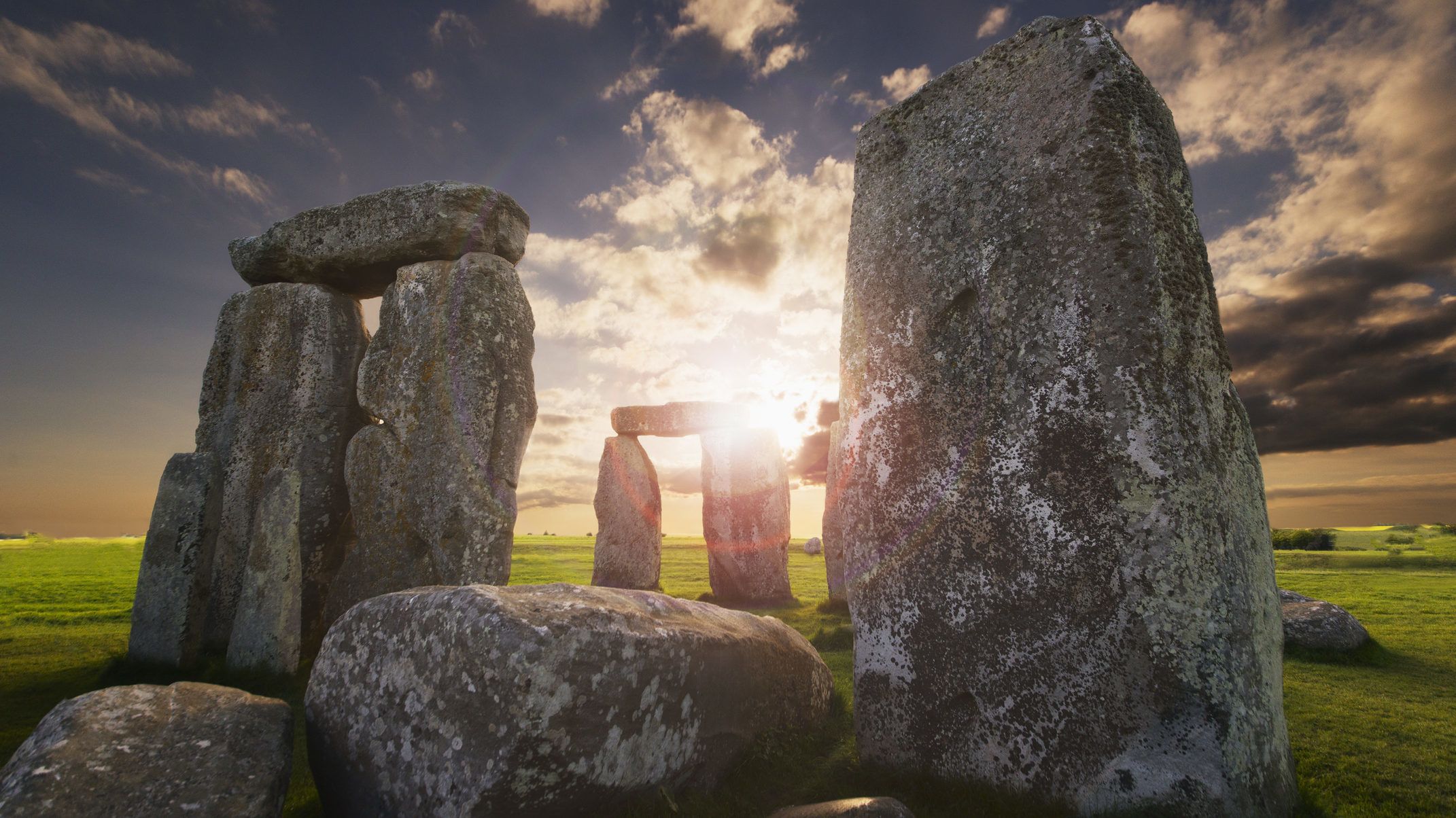 Rejtélyes vájatokat fedeztek fel a Stonehenge közelében