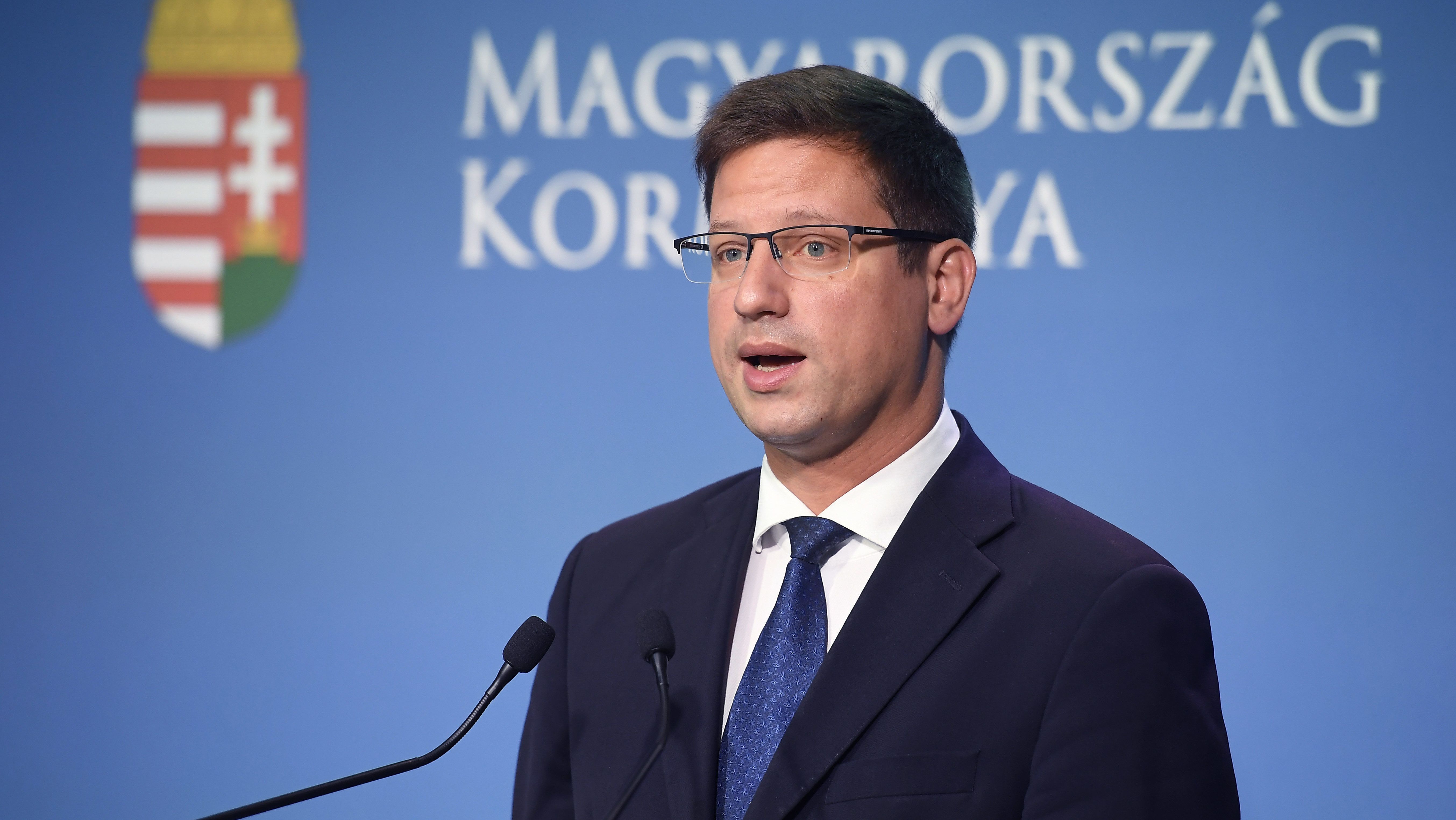 Gulyás Gergely: 120-130 ezer munkahely szűnhet meg a koronavírus miatt Magyarországon