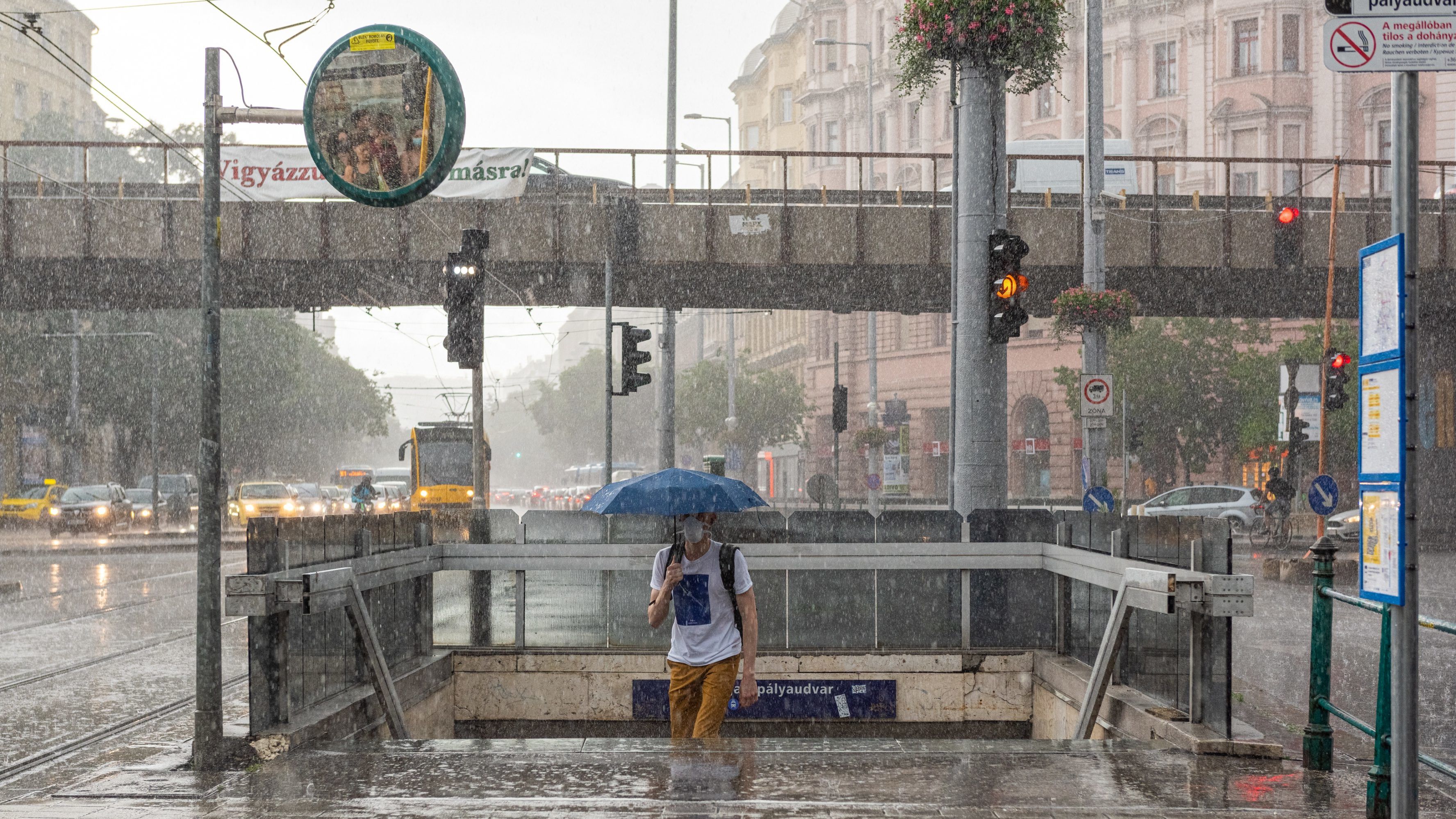 Az egész ország területére figyelmeztetést adtak ki zivatarok miatt péntekre