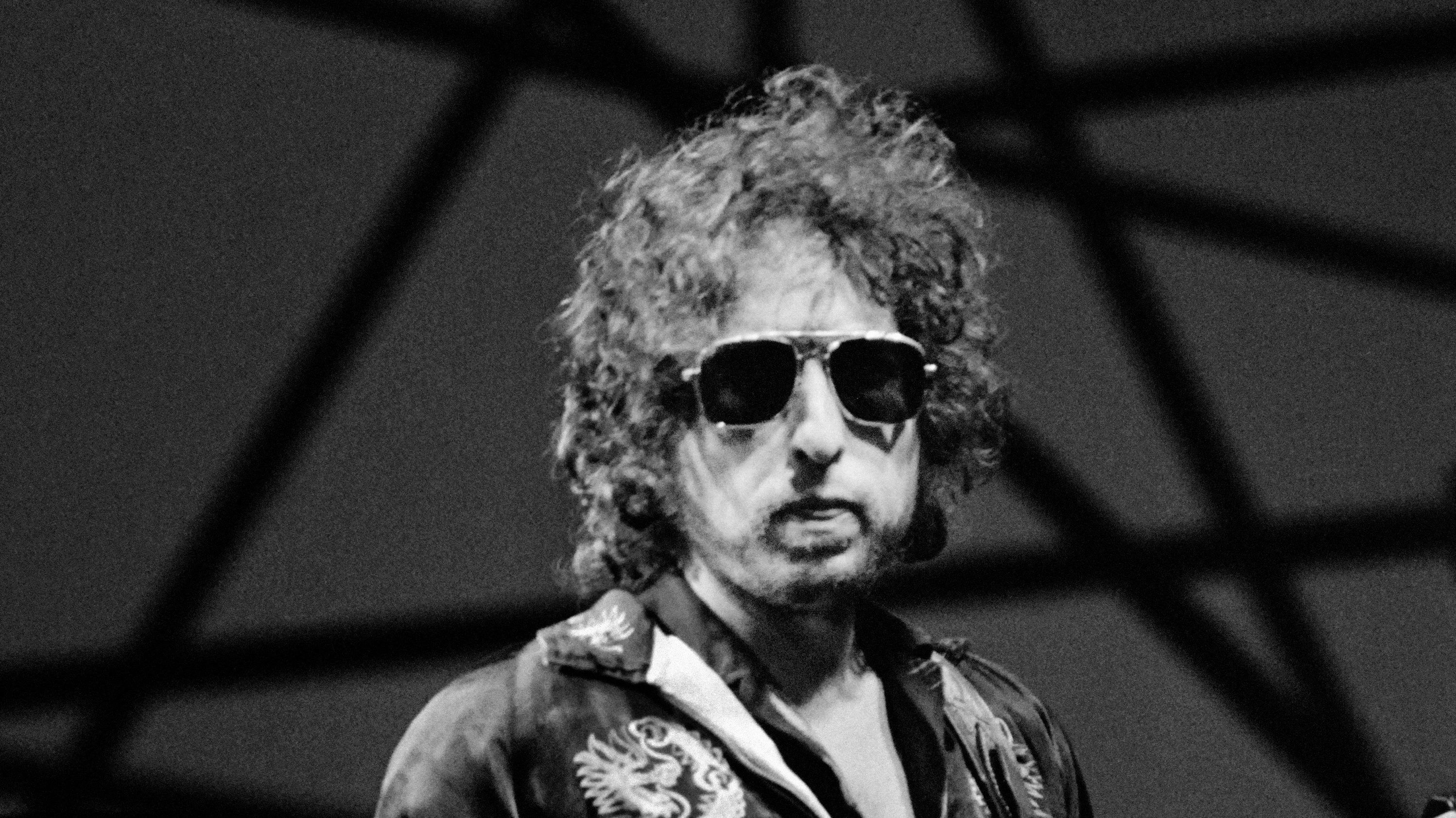 Bob Dylan a brit slágerlista élére került