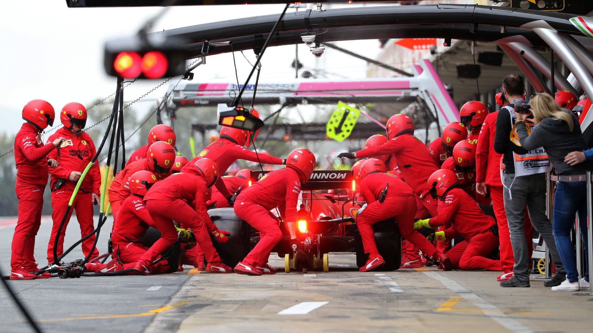 A szezonkezdés előtt borítja terveit a Ferrari