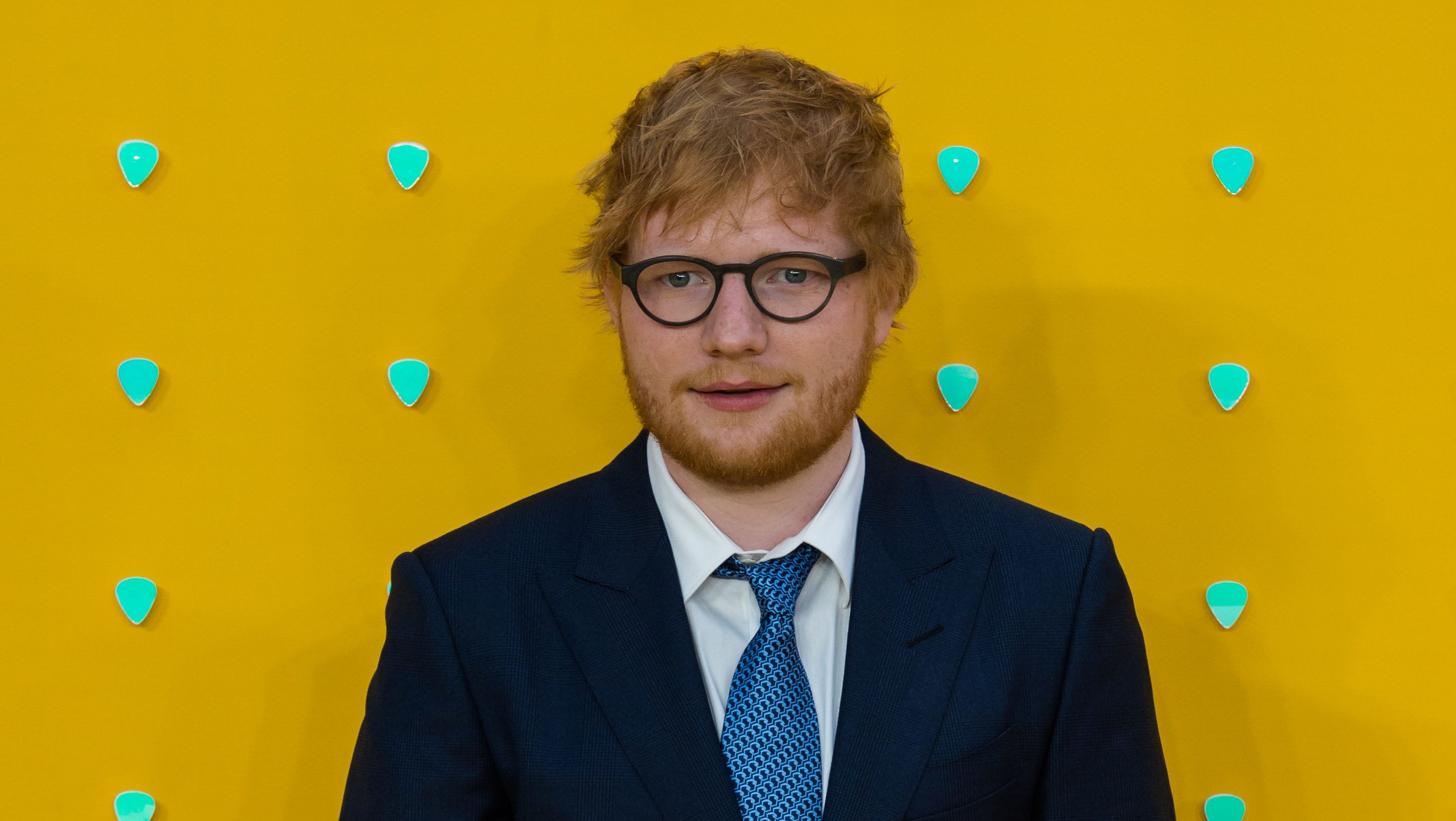 Paul McCartney és Ed Sheeran is segítséget kér a brit kormánytól