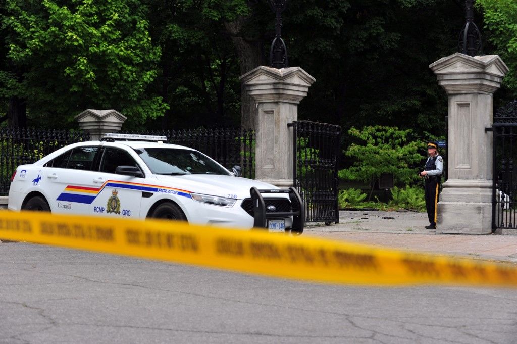 Teherautóval rontott be egy fegyveres férfi Justin Trudeau lakhelyére