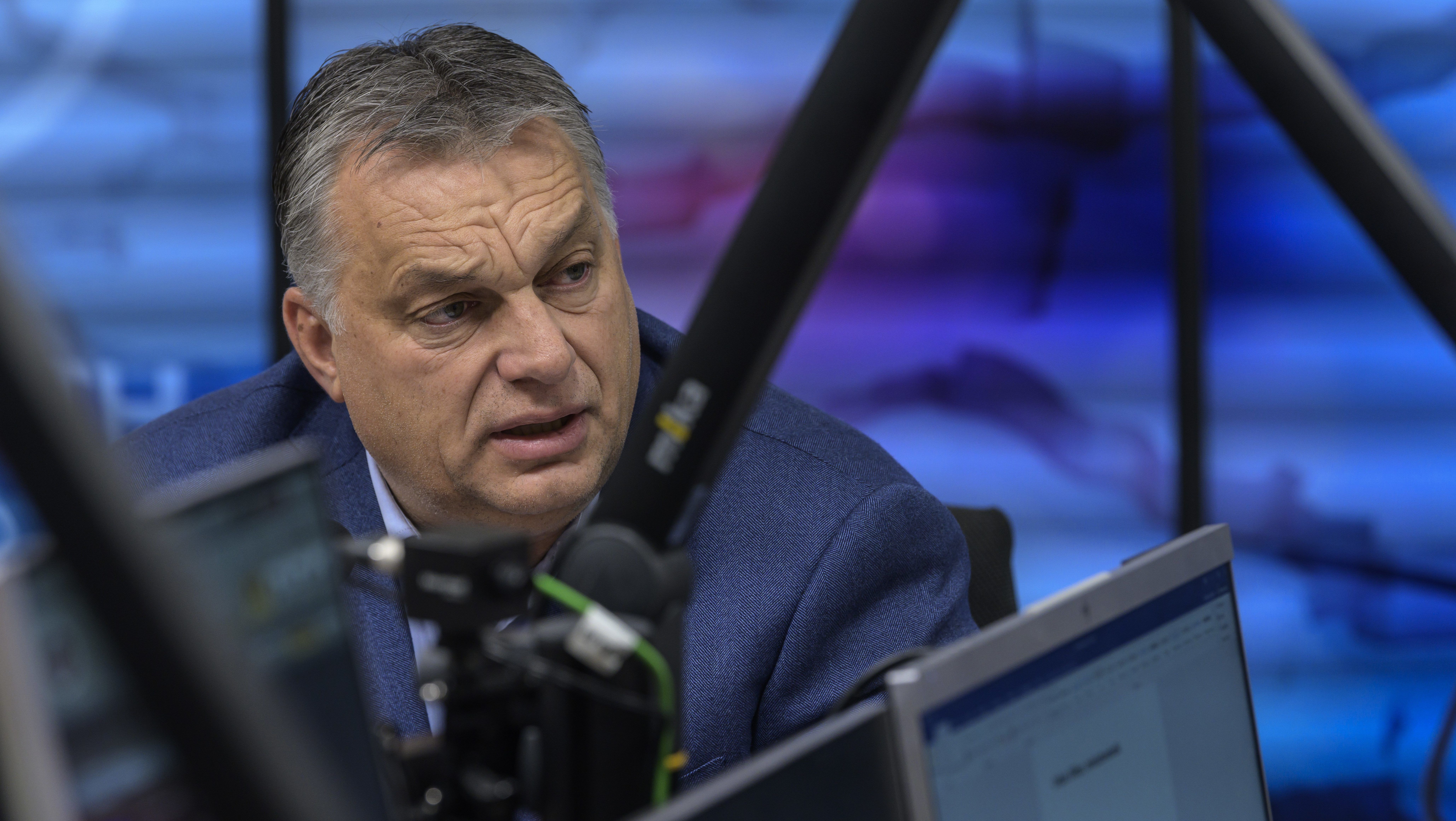 Orbán: A magyar ember olyan, hogy ha nem látja egy évben legalább egyszer a tengert, börtönben érzi magát