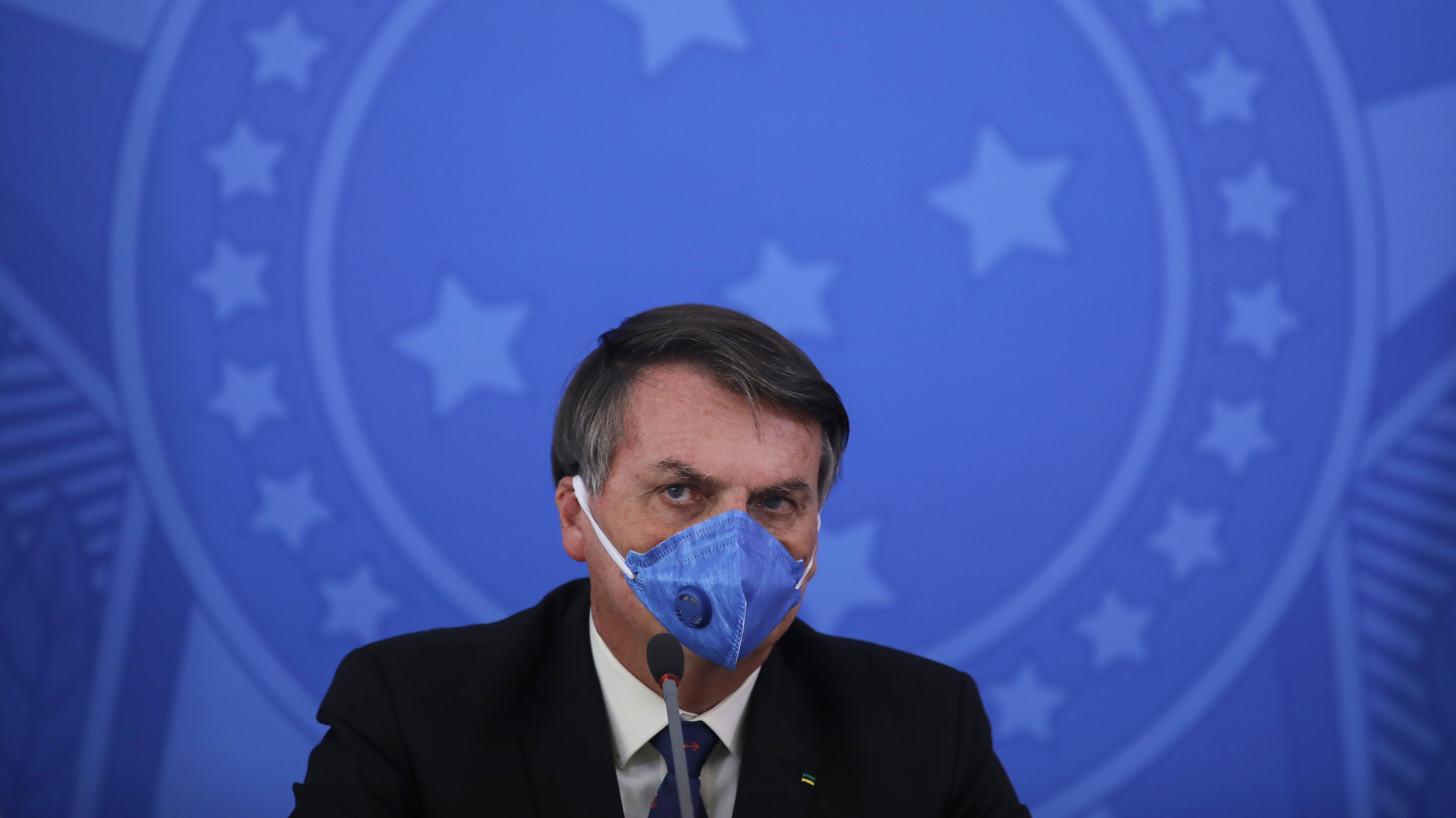 Bolsonaro belázasodott, letesztelték koronavírusra