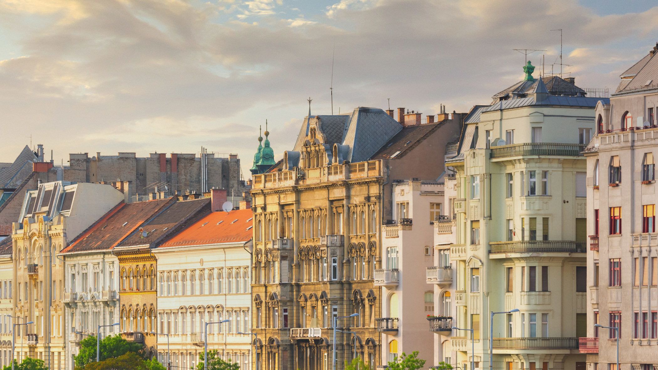 Felhőkkel, enyhe időjárással indul a hét