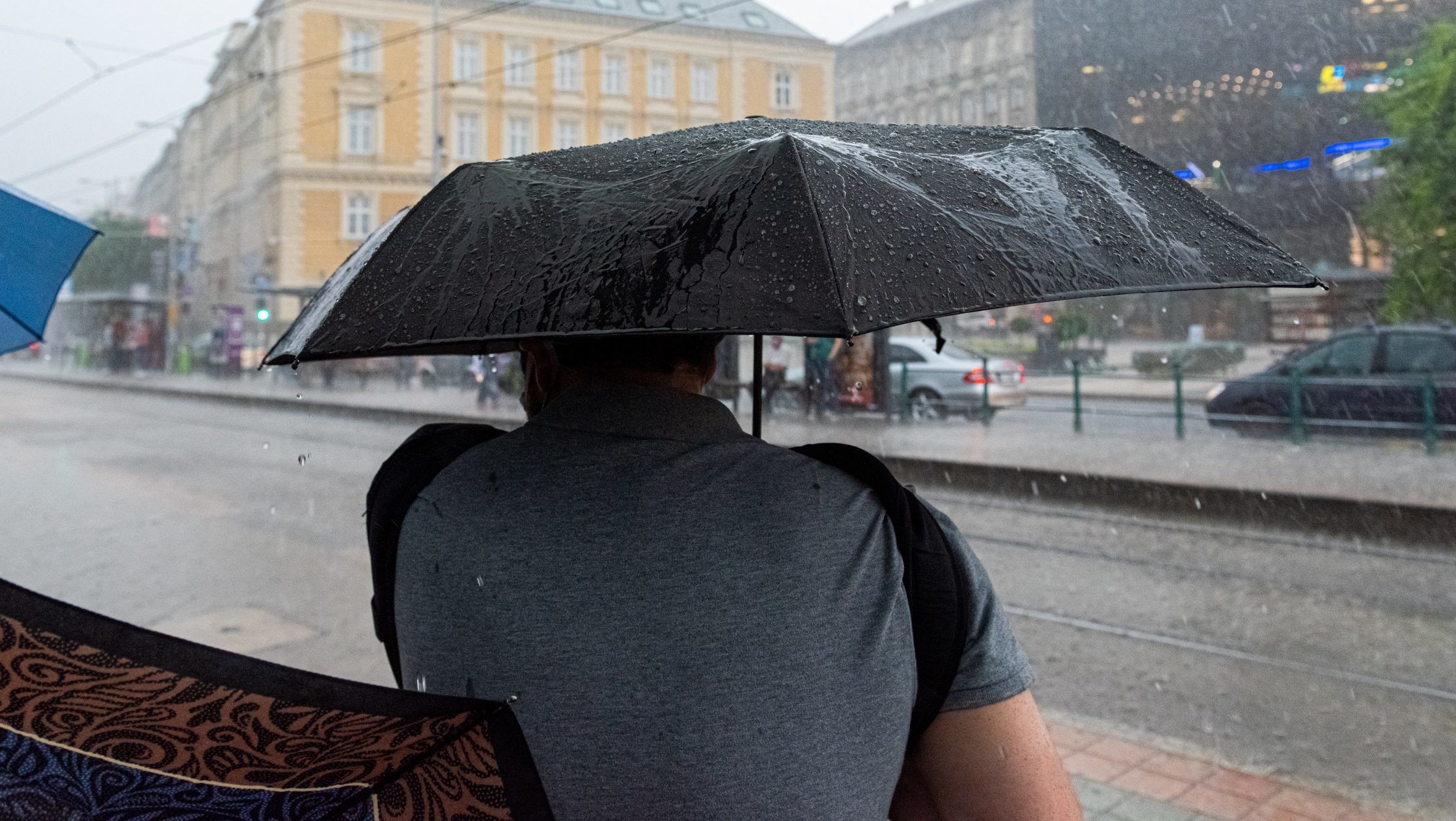 Záporokkal és lehűléssel jön a hidegfront