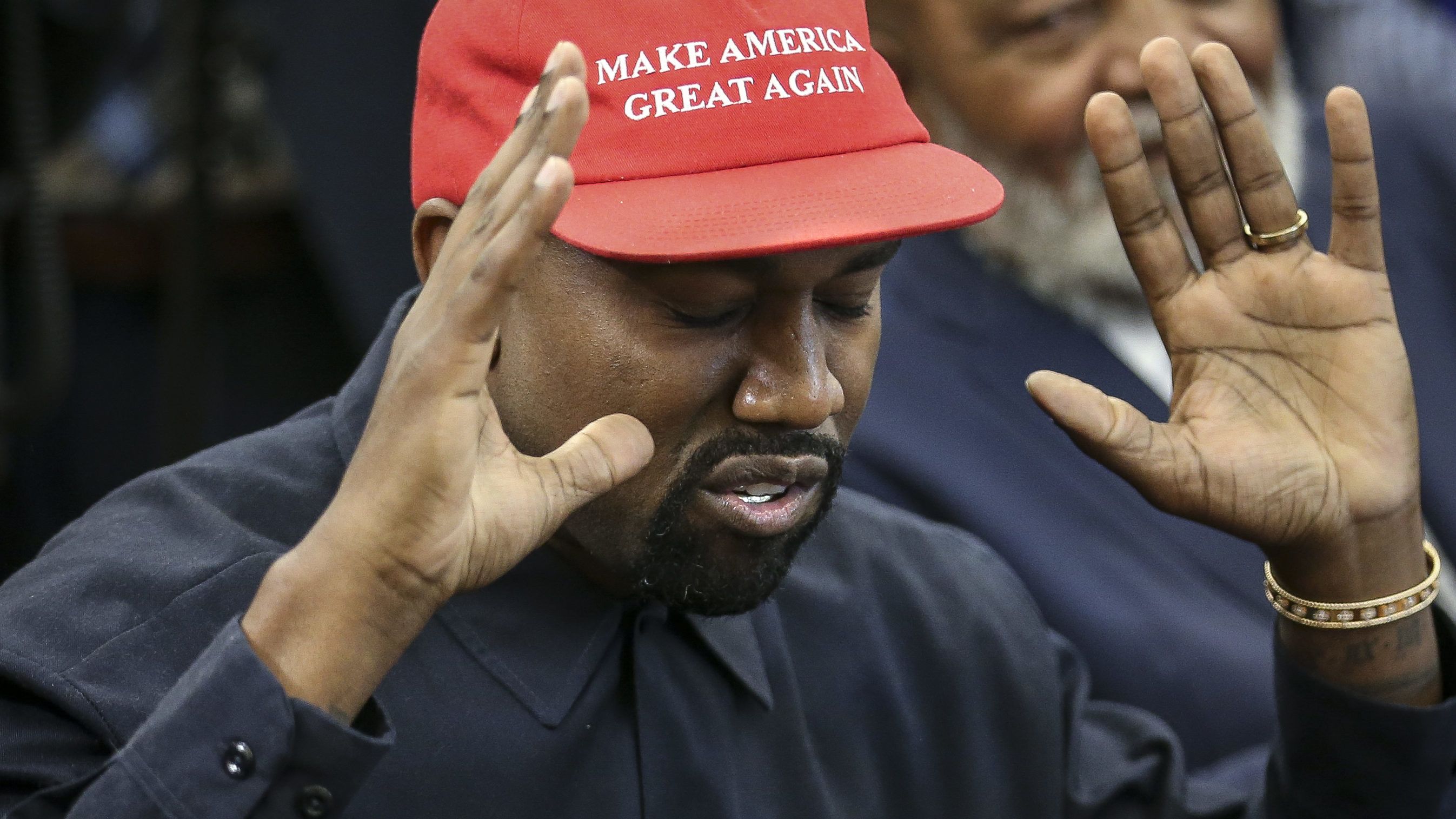 Kanye West visszalépett, nem indul az amerikai elnökválasztáson