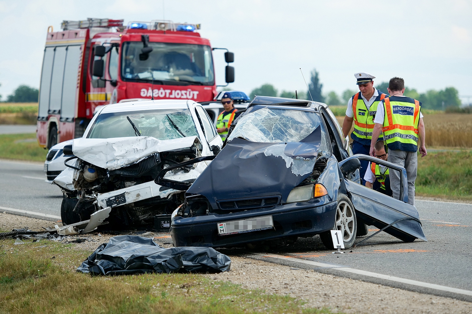 Szabadnapos tűzoltó halt meg egy autóbalesetben Csávolyon