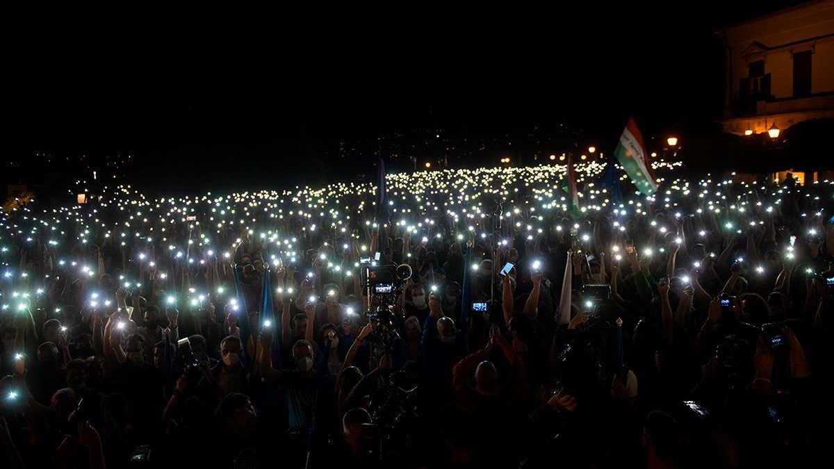 Egyenes háttal, felemelt fejjel áldoztak fel mindent, tízezren siratták őket