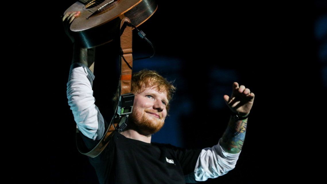 Ed Sheeran arról vallott, hogy betegesen gyorskaja- és alkoholfüggő volt