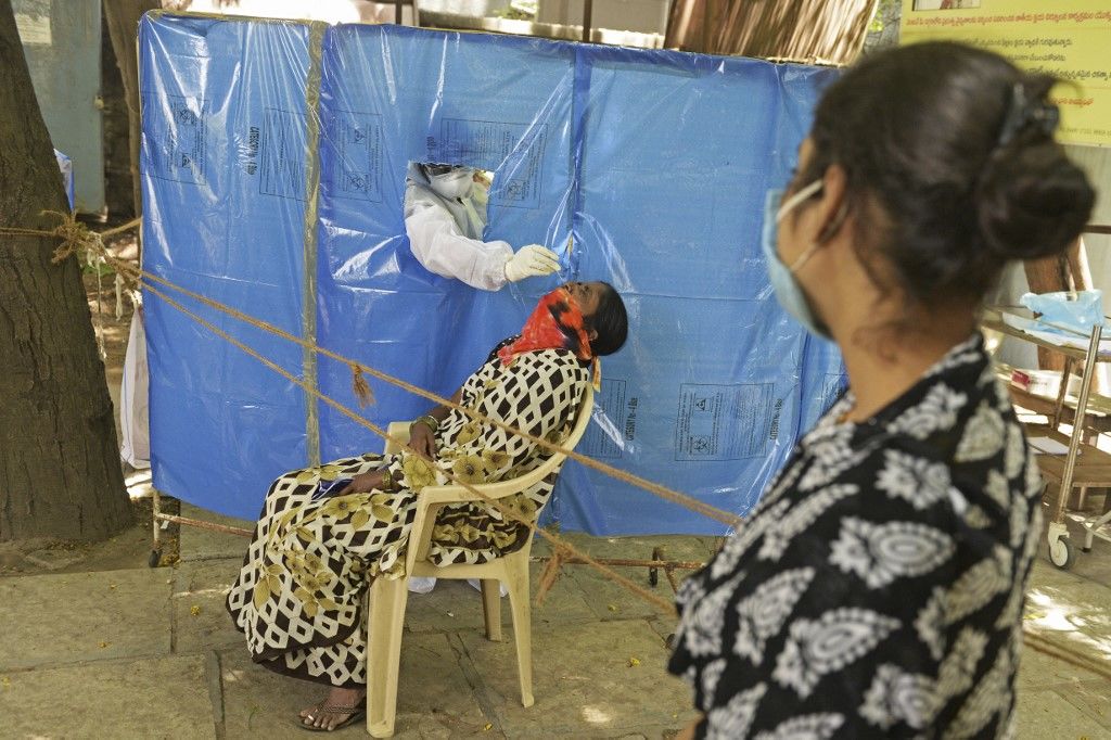 Koronavírus: Indiában egy nap alatt 50 ezerrel nőtt a beteg száma