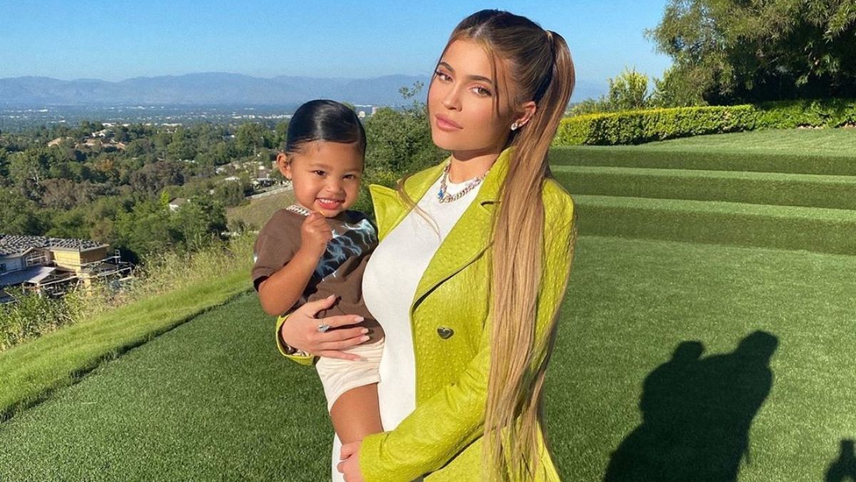 Kylie Jenner 2,5 éves lánya minifelnőttnek néz ki