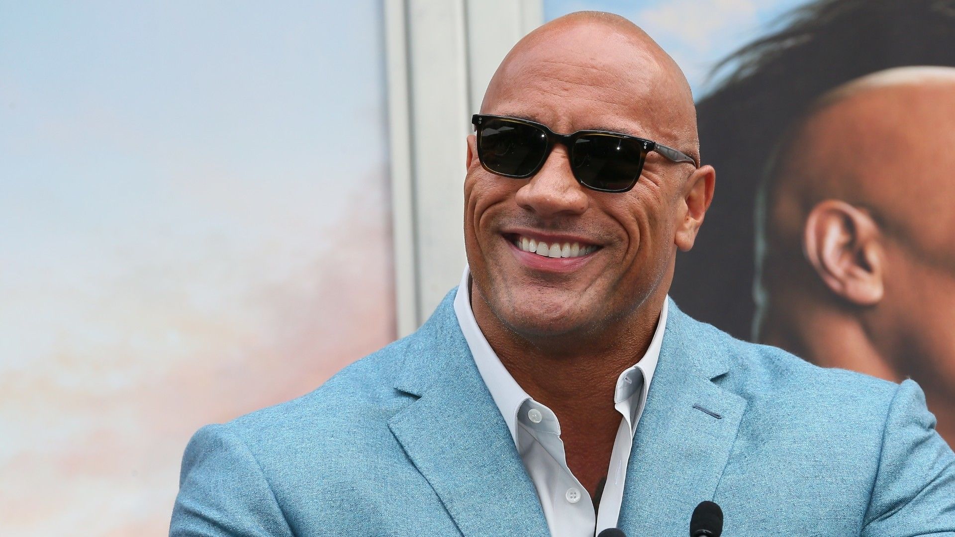 Dwayne Johnson vett magának egy amerikaifoci-ligát