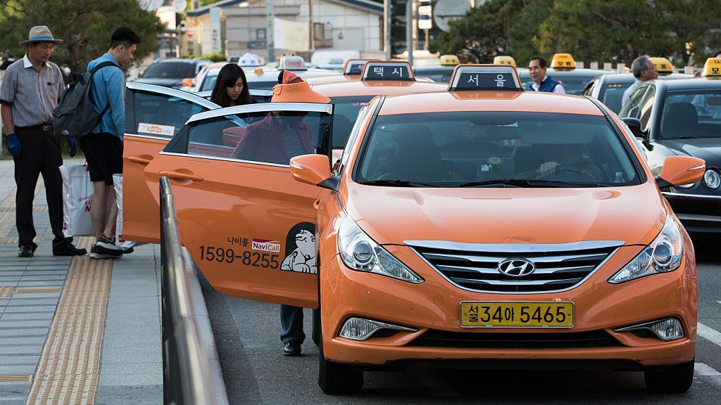 Túl sok fingásért késelte meg utasát egy dél-koreai taxis