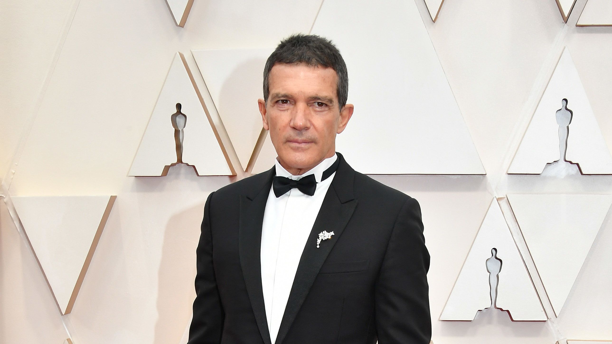 Antonio Banderas elkapta a koronavírust