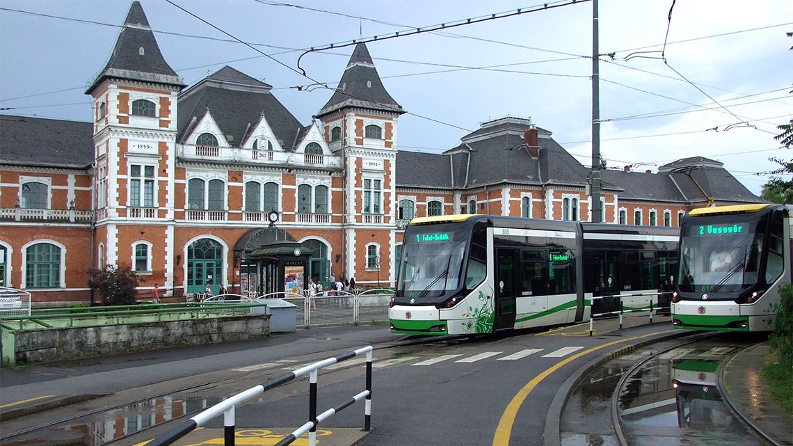 Tizennégy éves fiú késelt meg egy férfit a miskolci Tiszai pályaudvaron