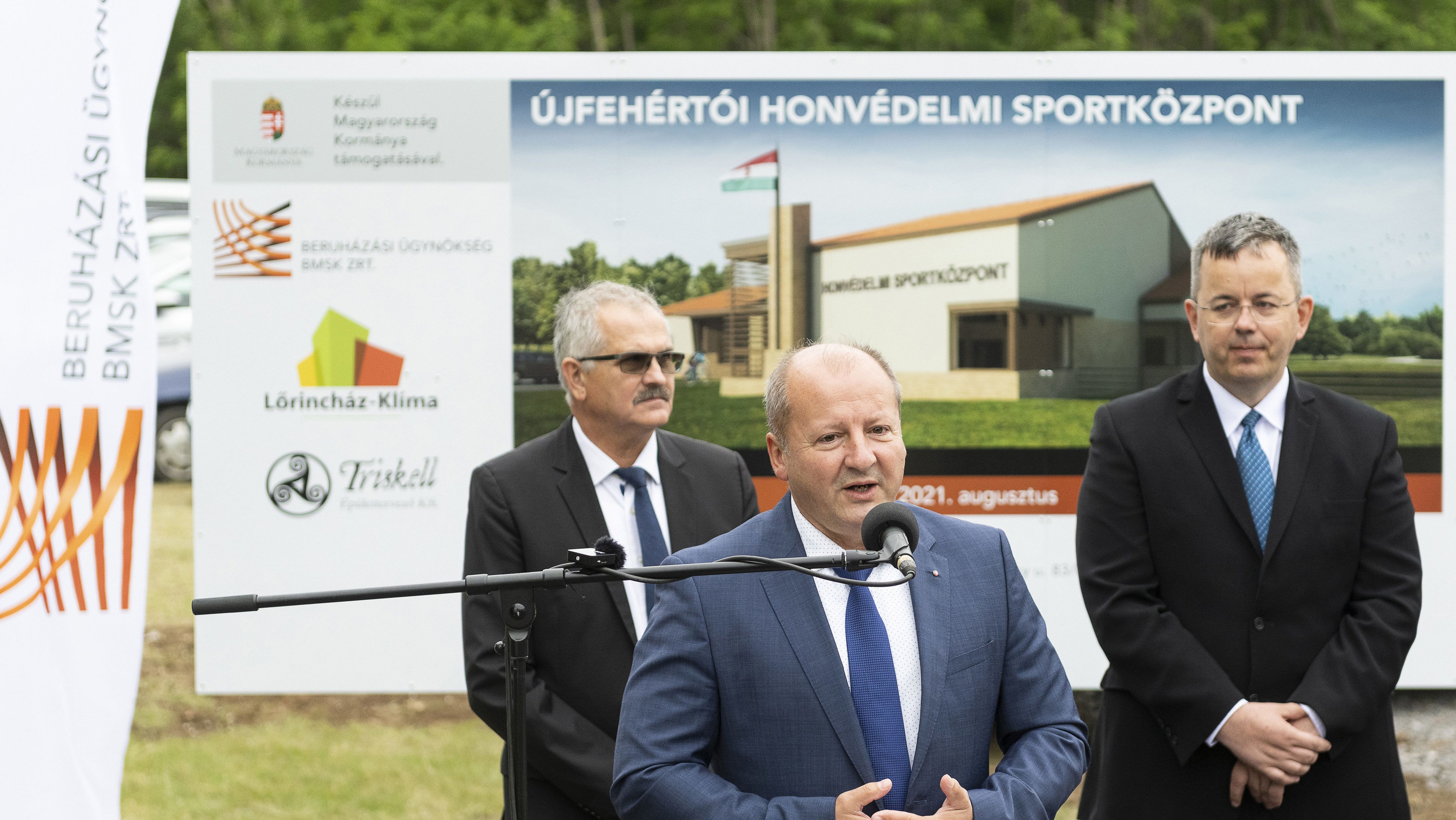 Még 11 honvédelmi sportközpontot épít a kormány