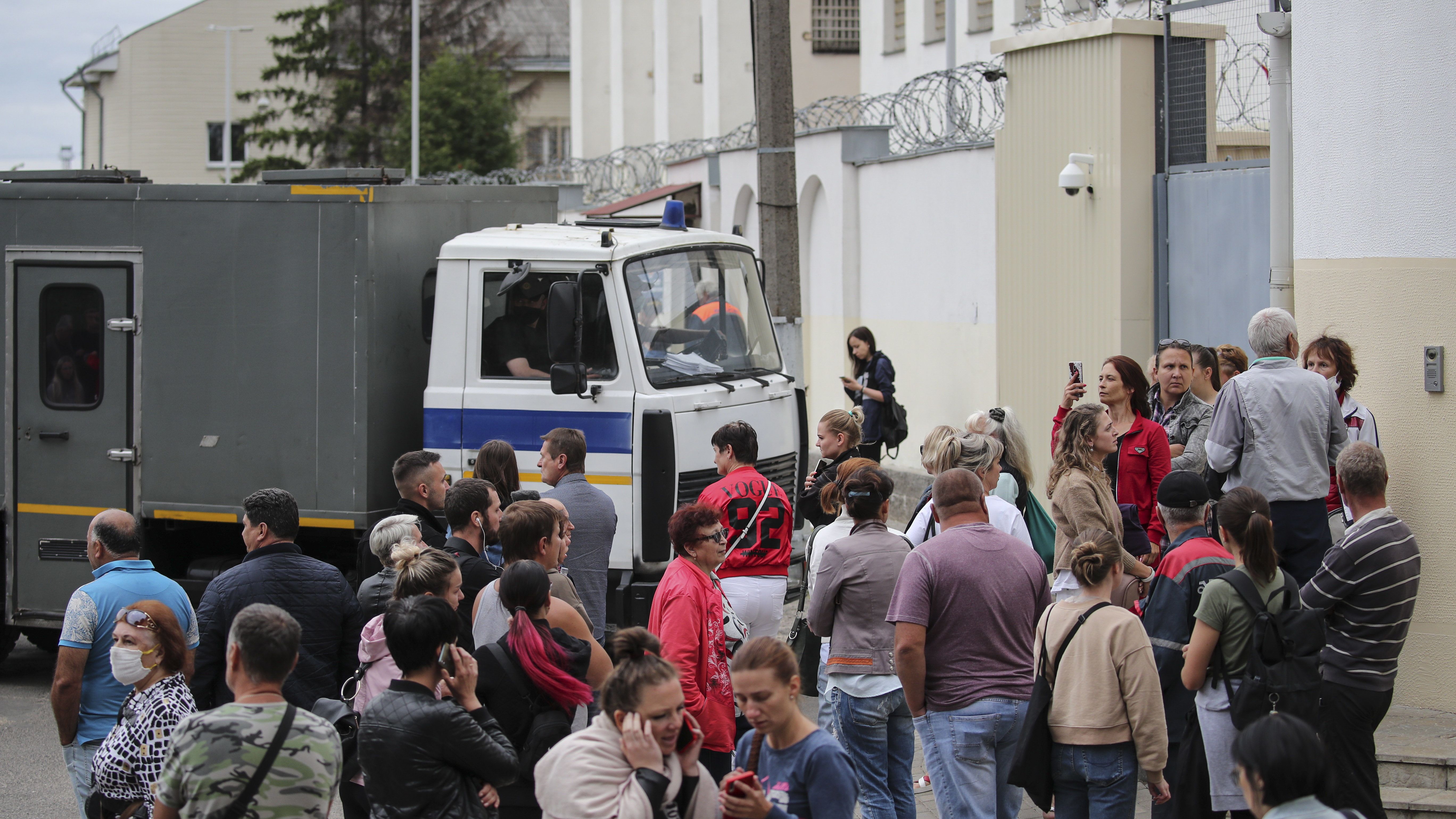 A „hivatalos” végeredmény szerint Lukasenka még nagyobb arányban győzött, mint eddig állították