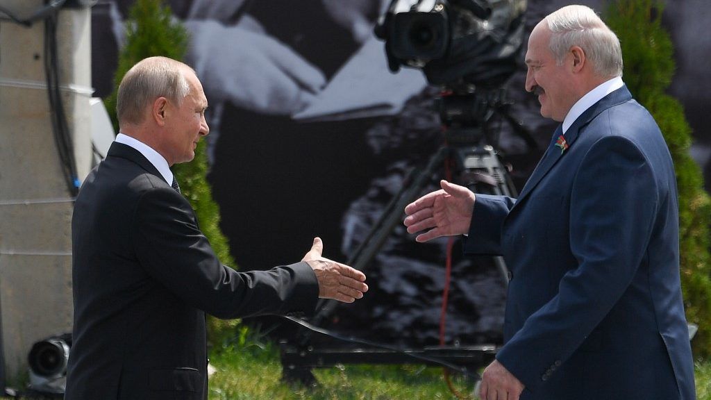 Kreml: Fehéroroszországra külső erők gyakorolnak nyomást