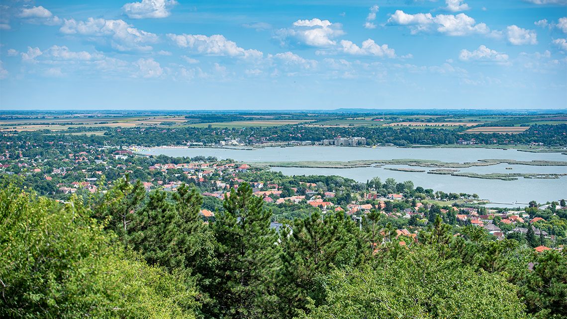 Három embert kellett kimenteni a Velencei-tóból