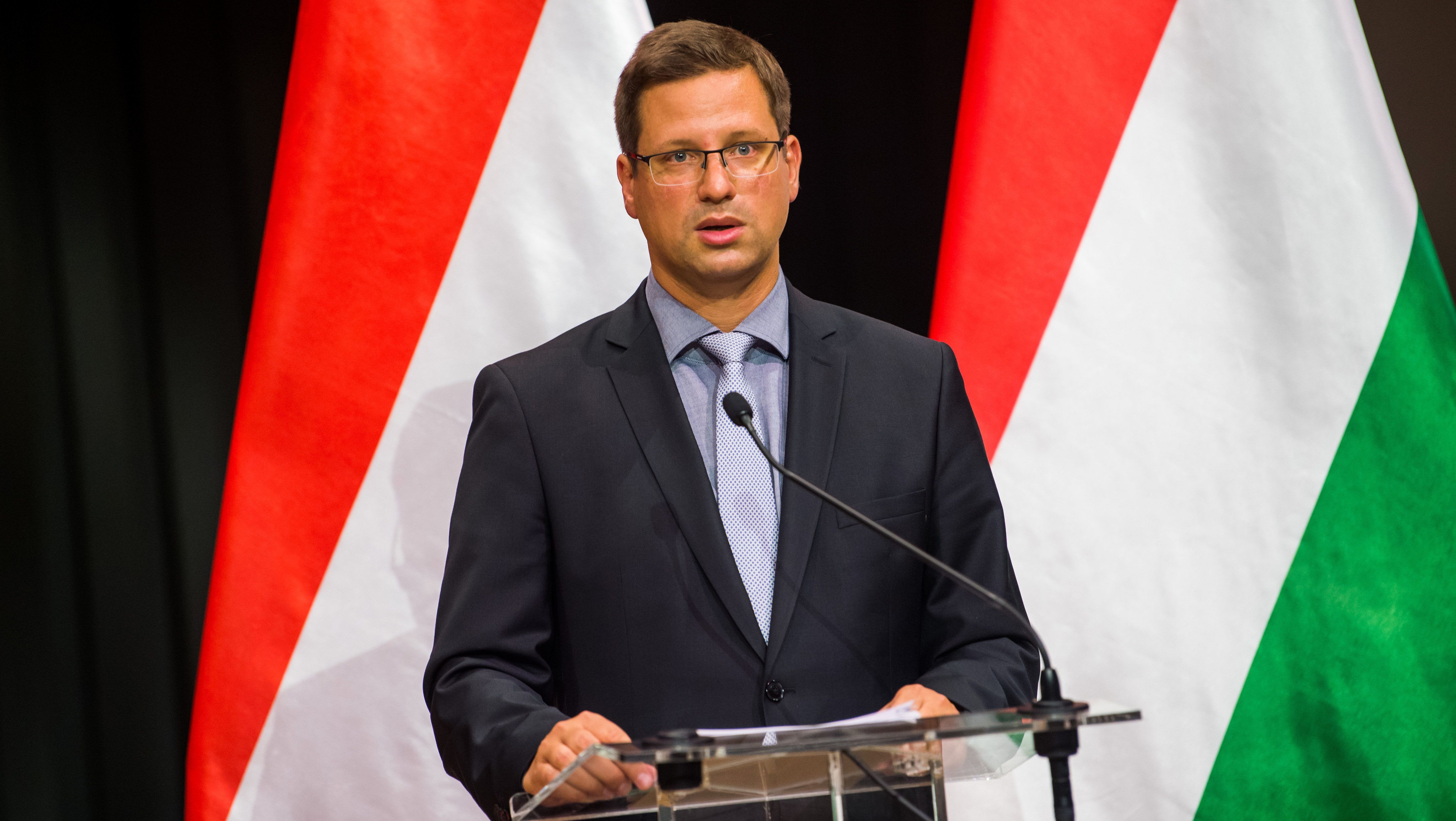 Gulyás Gergely: Szeptember elsejétől szigorúbb szabályokat kell életbe léptetni