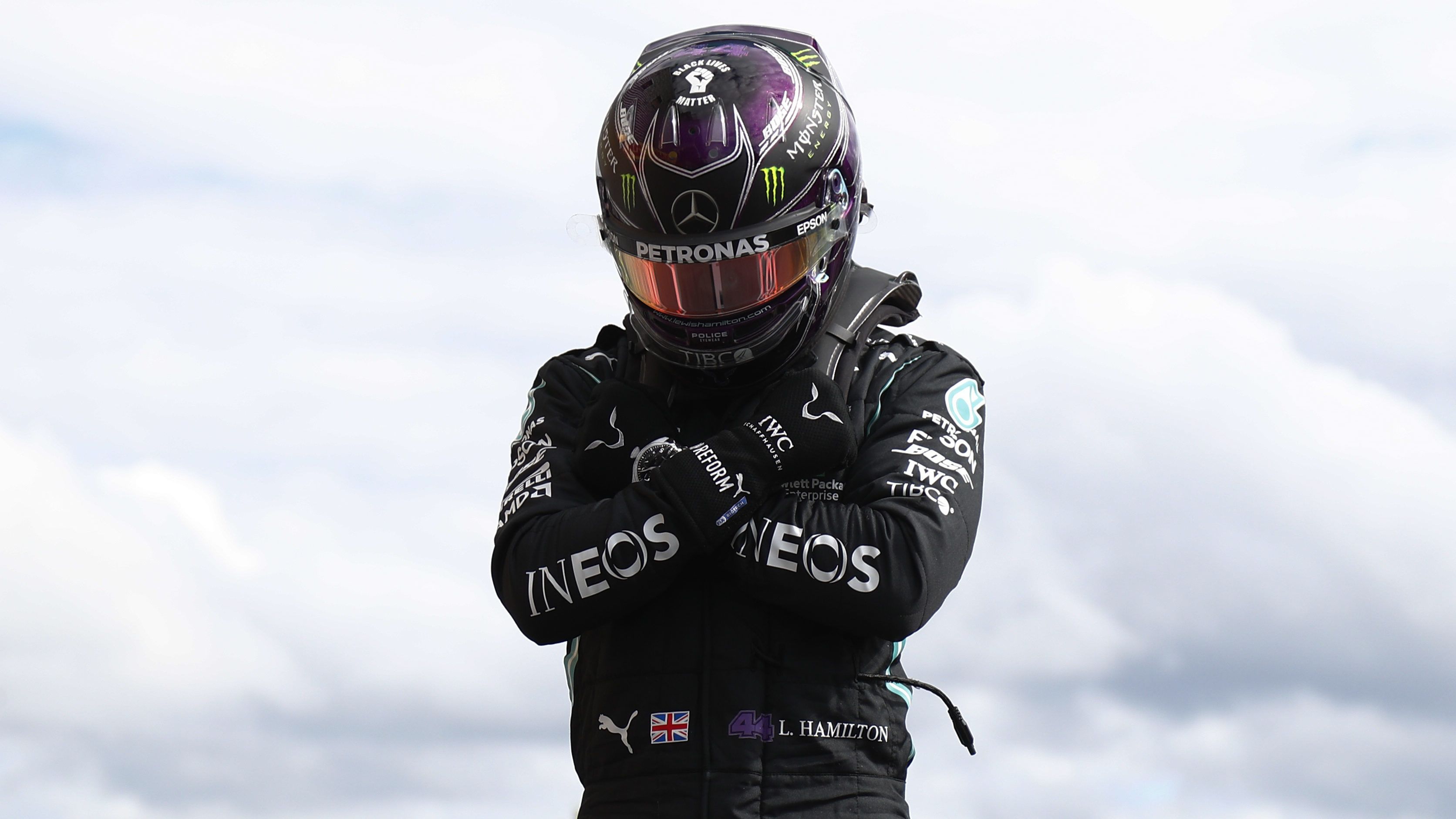 Lewis Hamilton pályacsúccsal szerzett pole-pozíciót SPA-ban