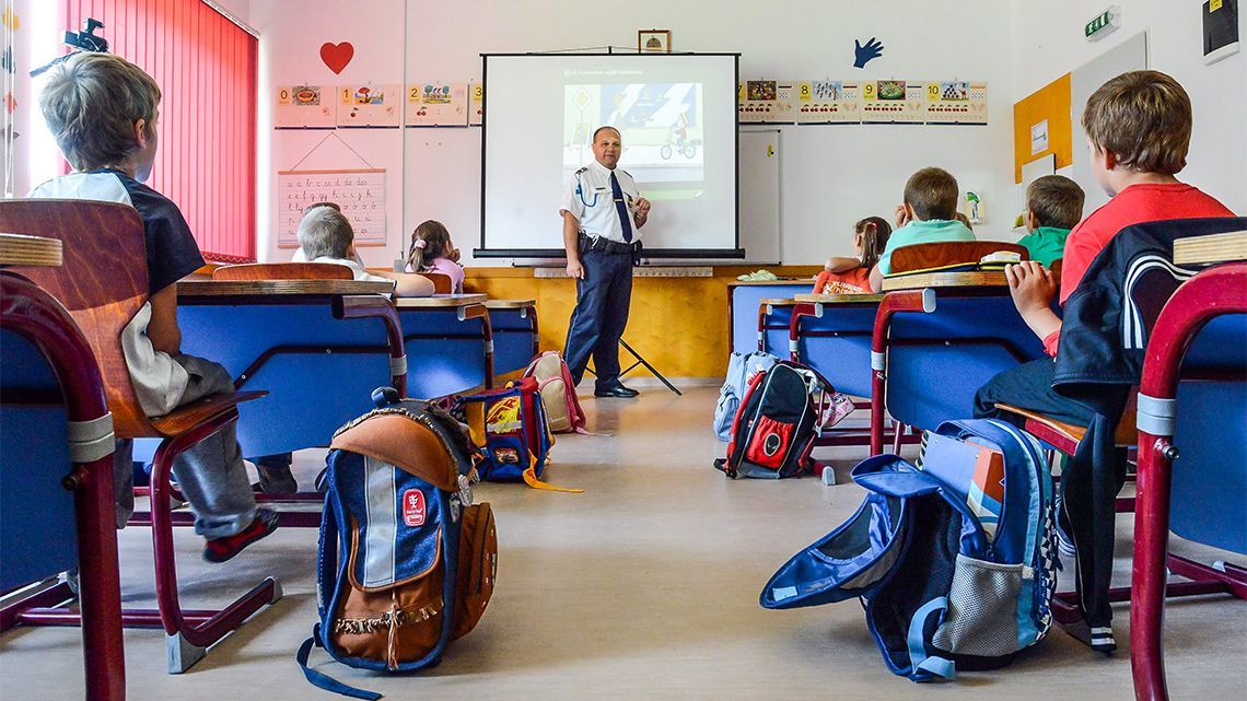 Iskolaőr: A cél, hogy testi kényszert csak akkor alkalmazunk, ha már elkerülhetetlen