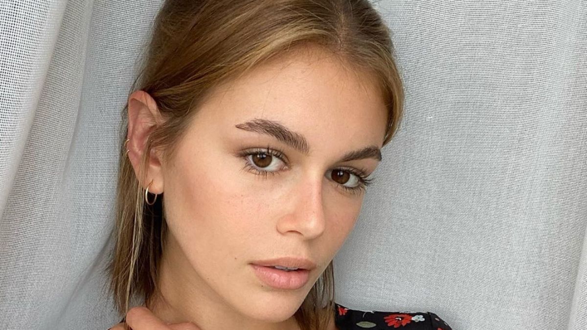 Kaia Gerber egy meztelen fotóval tudatta, hogy 19 éves lett