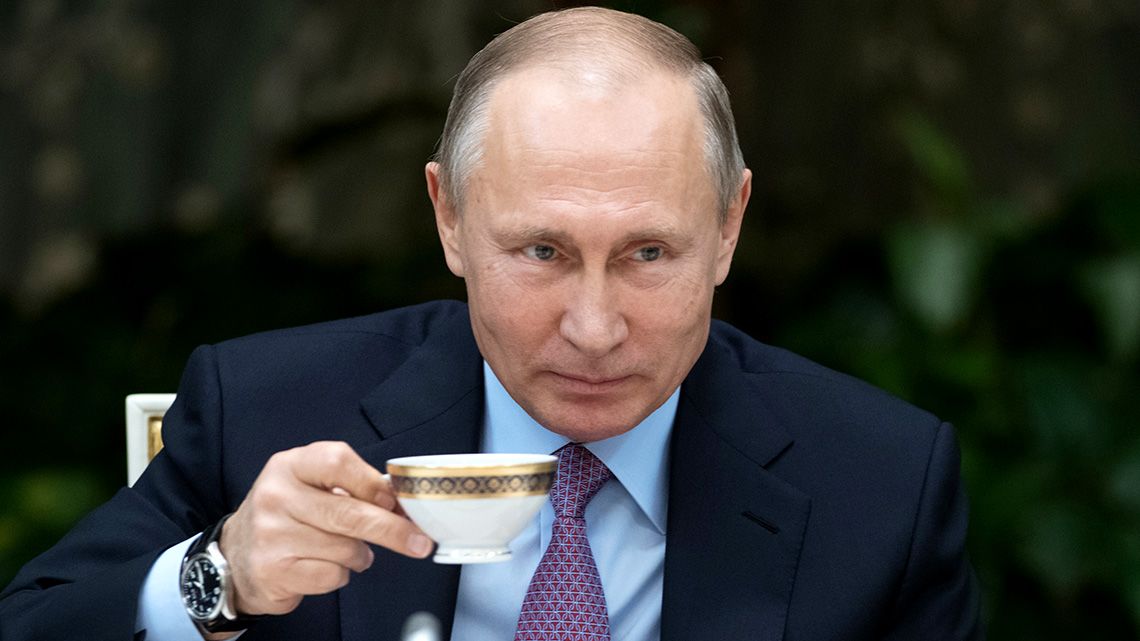 Putyin büntetlenül keverhet idegmérget bárki teájába?