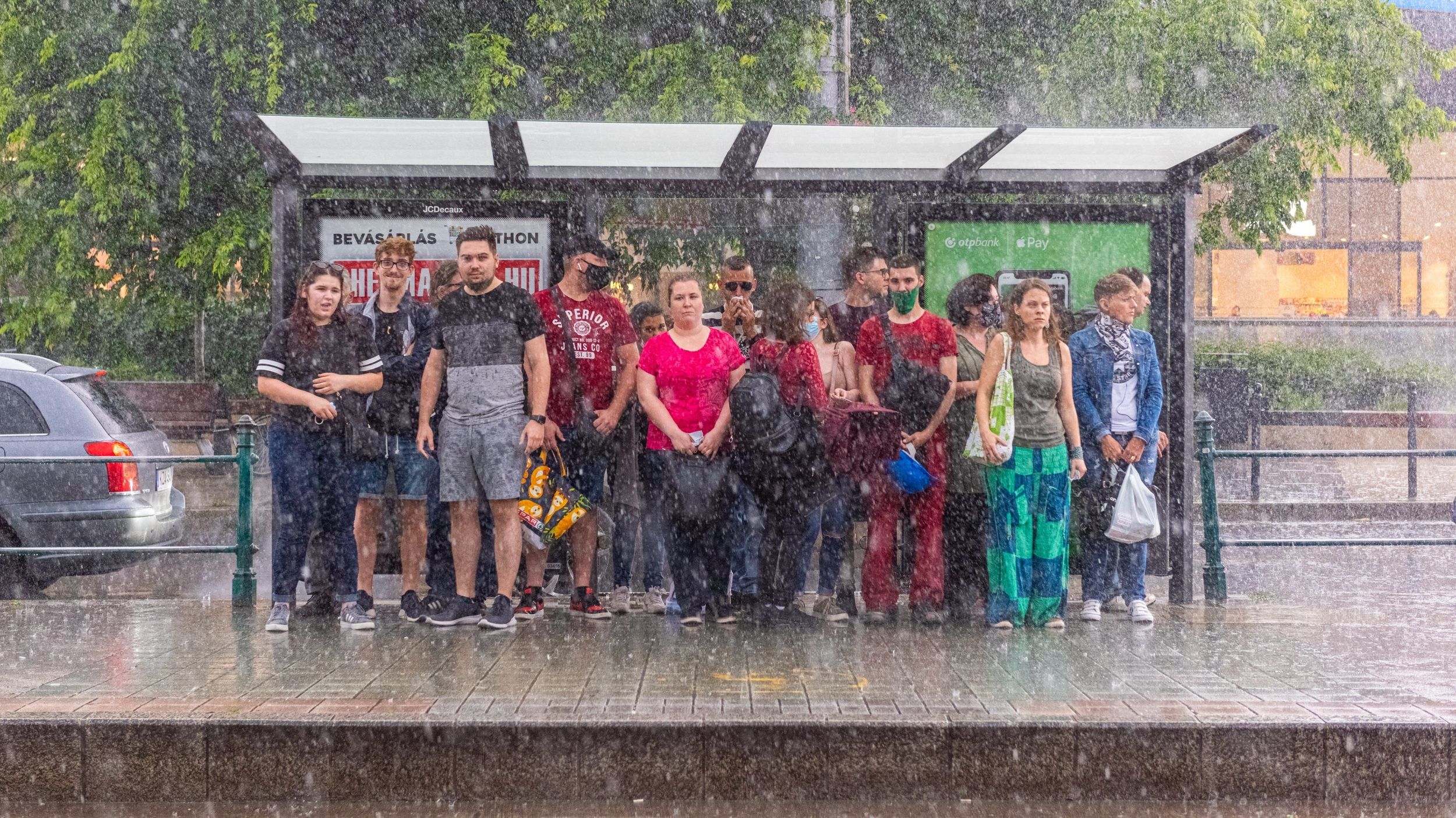 Záporokat, zivatarokat hozhat a hét utolsó napja