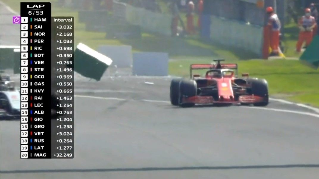 Kiesése előtt még lángra kapott Vettel autója az Olasz Nagydíjon