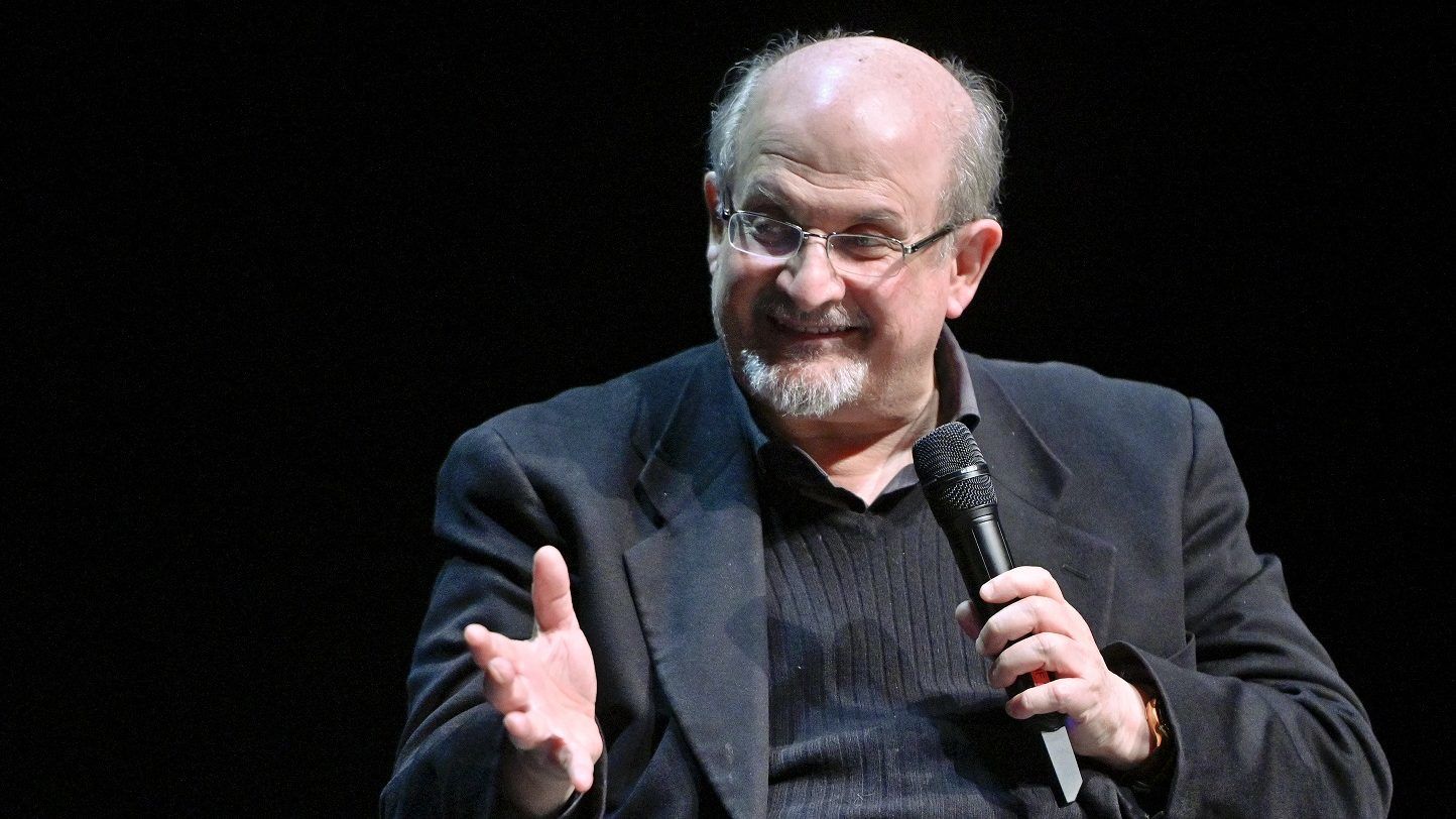 Salman Rushdie is kiállt az SZFE mellett