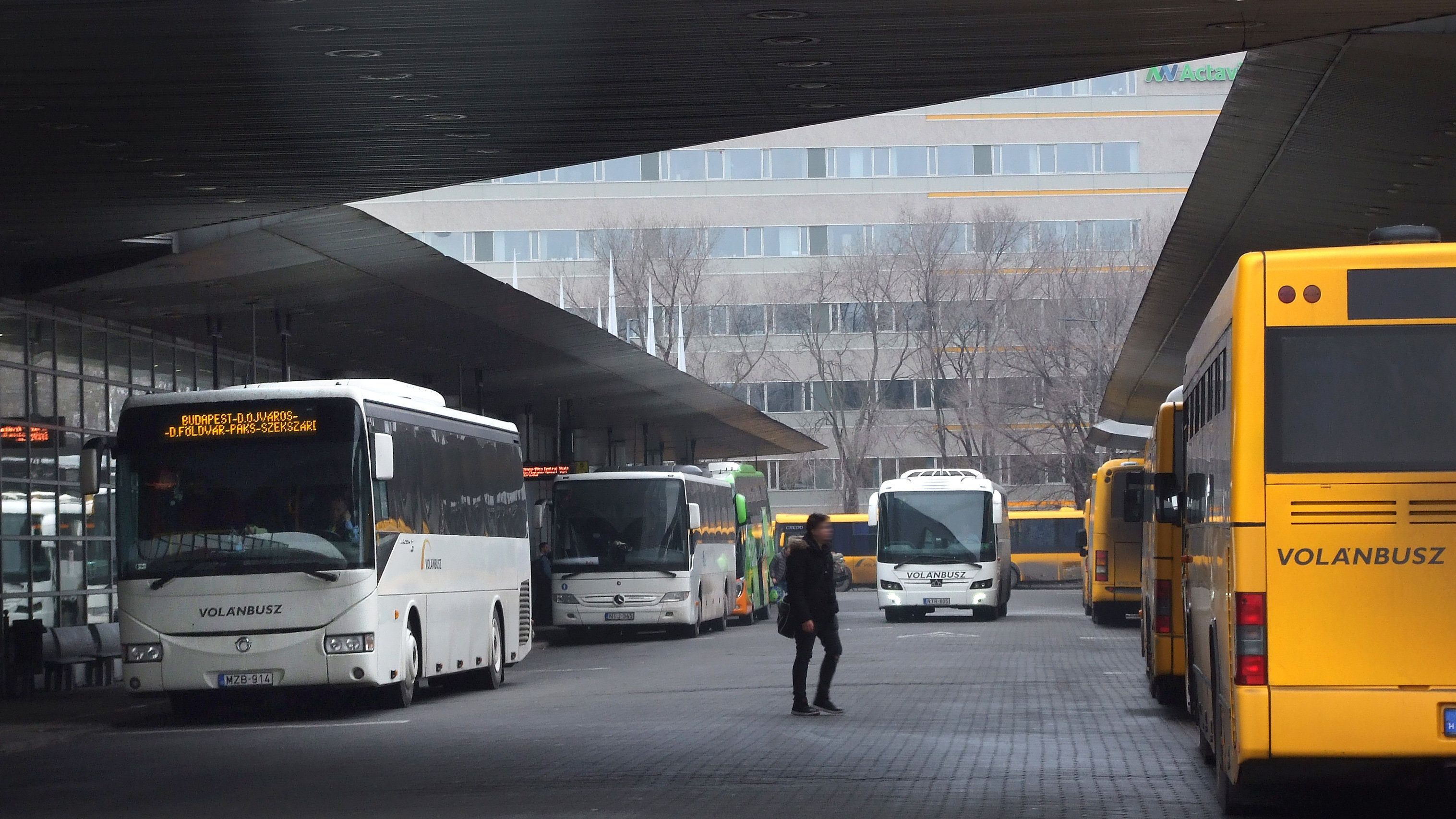 100 ezer forintra büntethetik a Volánbusz sofőrjeit a maszk nélküli utasok miatt